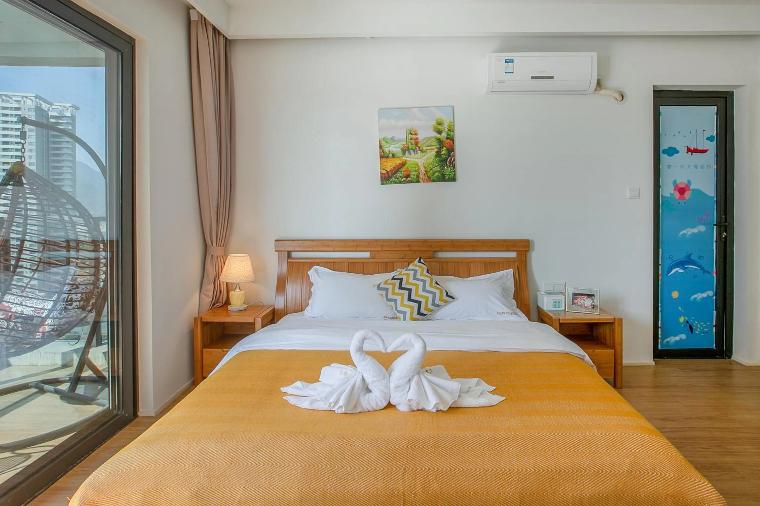 Bed in HuiZhou HuaYangNian Seaview Guesthouse