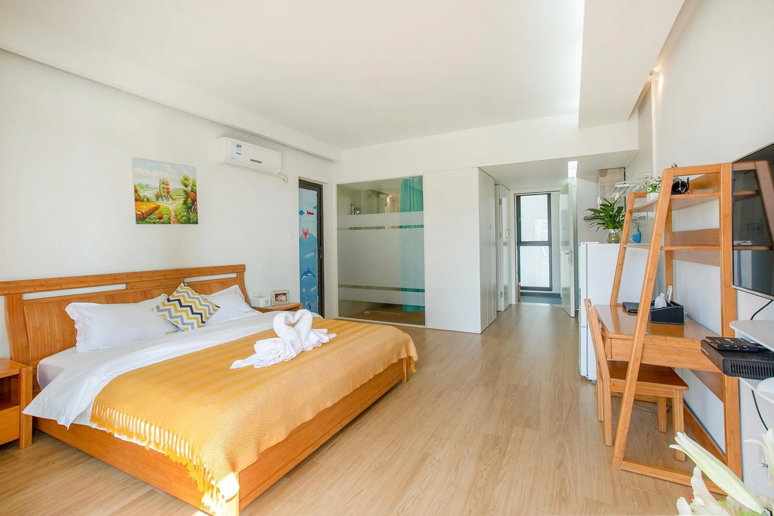 Bed in HuiZhou HuaYangNian Seaview Guesthouse