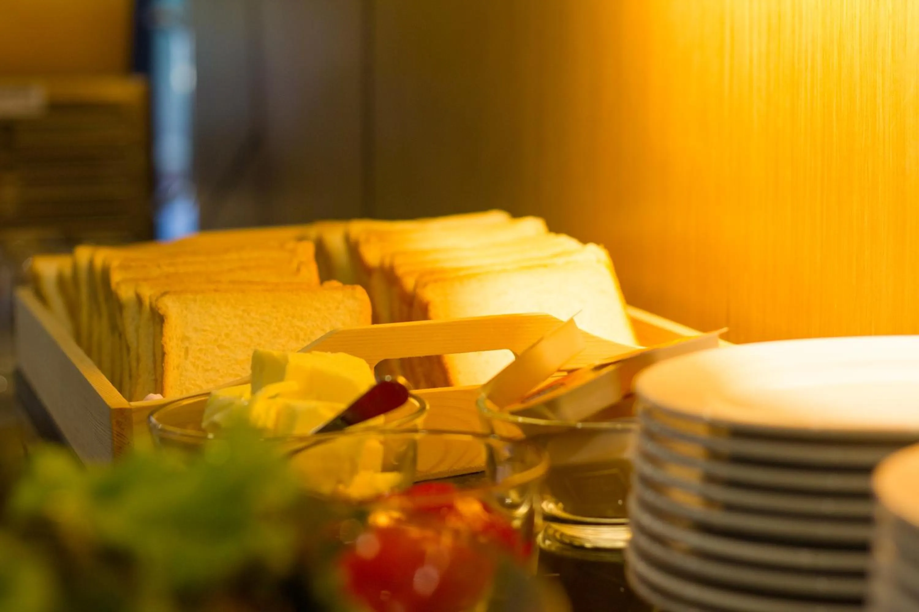 Restaurant/places to eat in Siva Royal Hotel