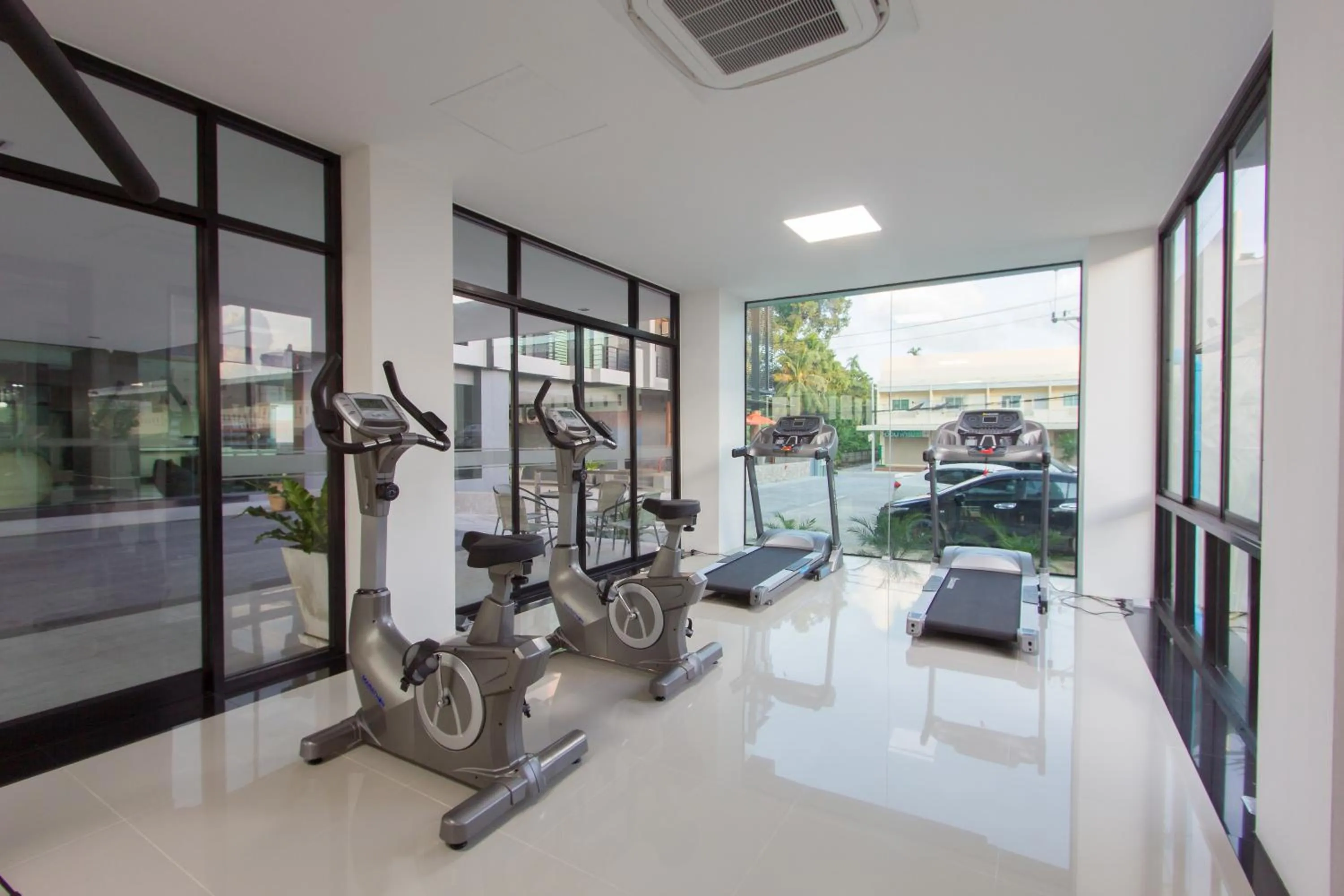 Fitness centre/facilities in Siva Royal Hotel