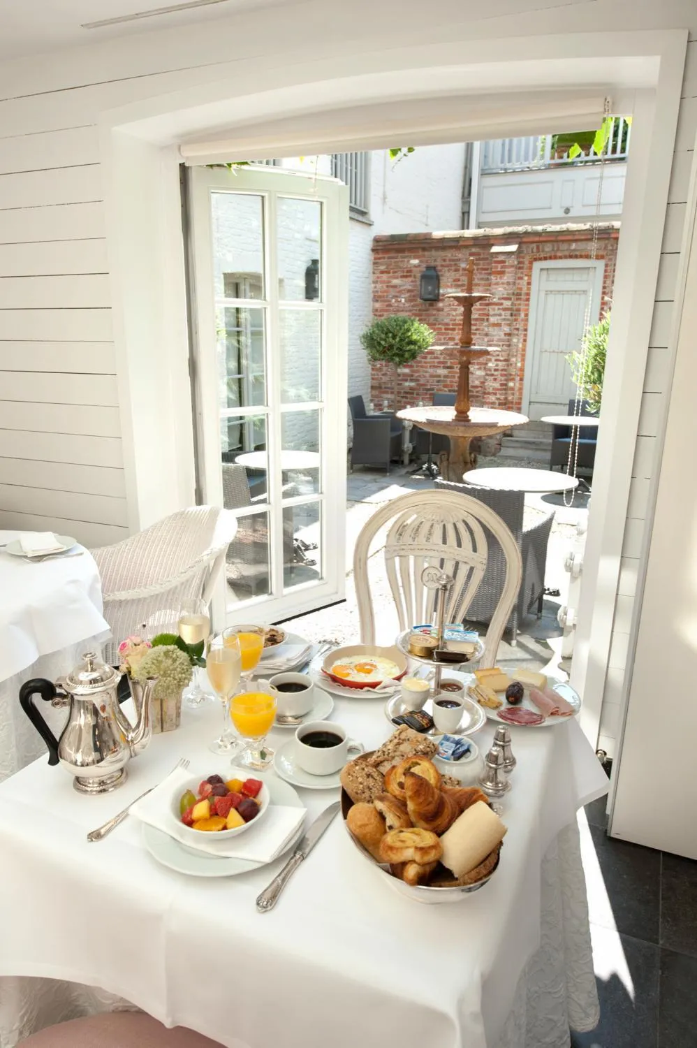Breakfast in The Pand - Charming Boutique Hotel