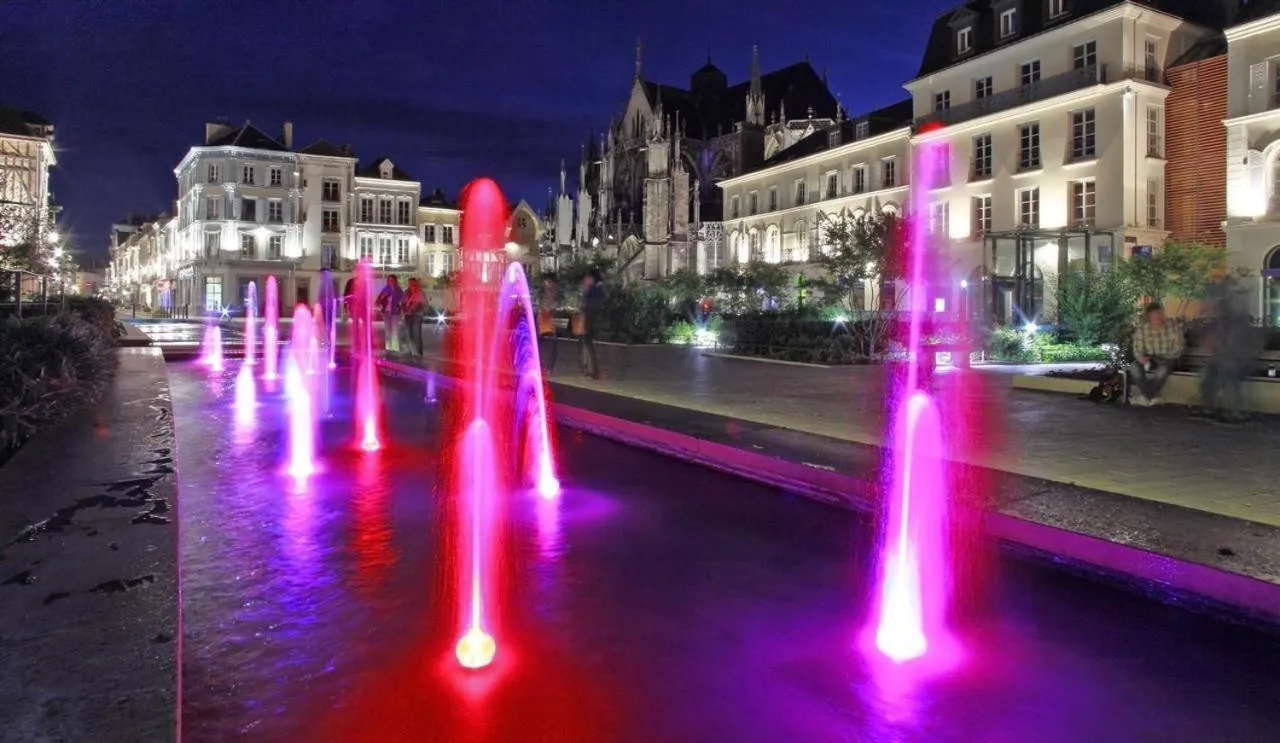 Other in B Hotel Troyes Aéroport