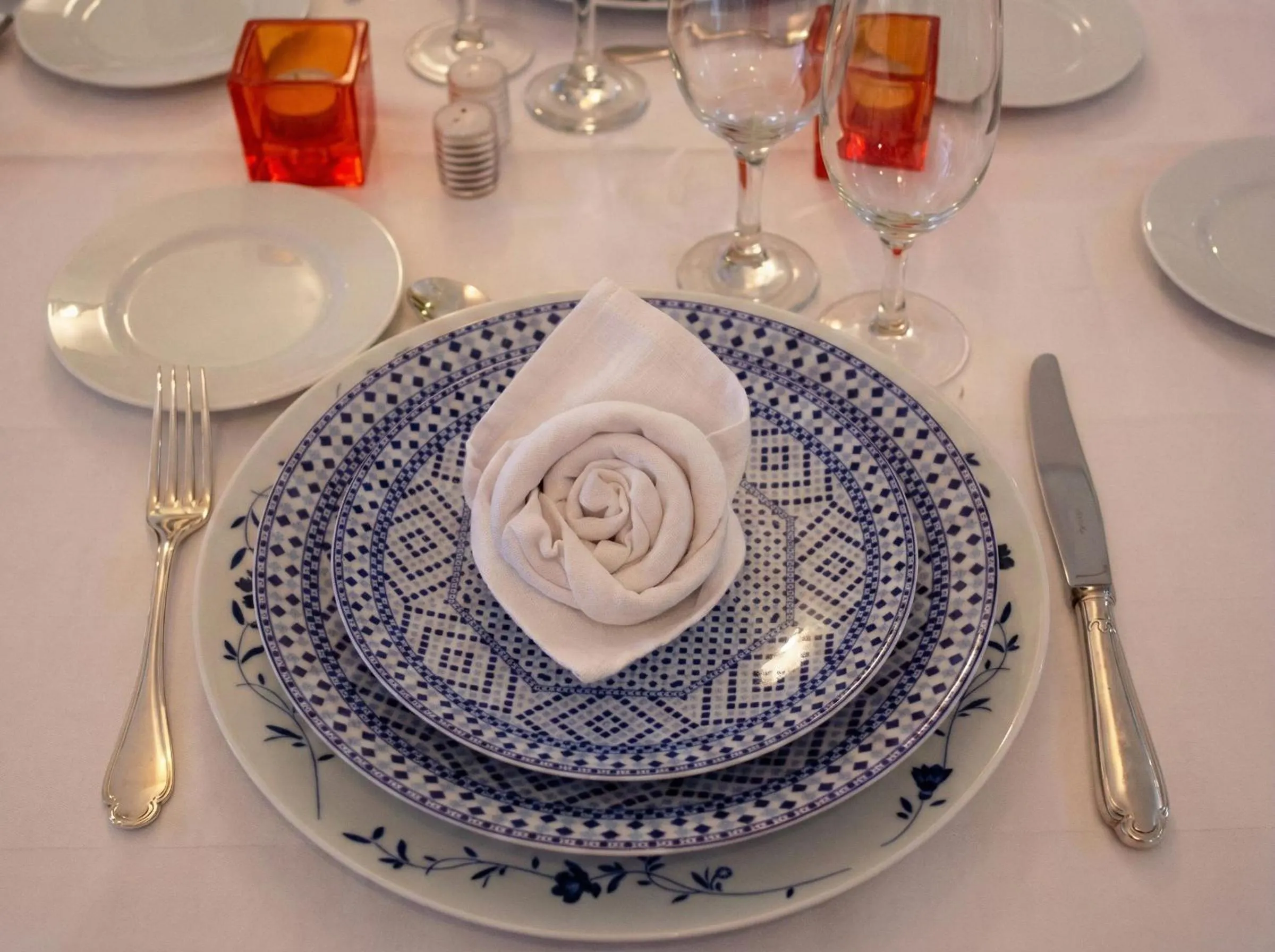 Restaurant/places to eat in Dar Esma