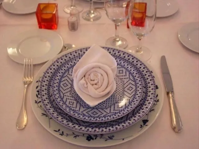 Restaurant/places to eat in Dar Esma