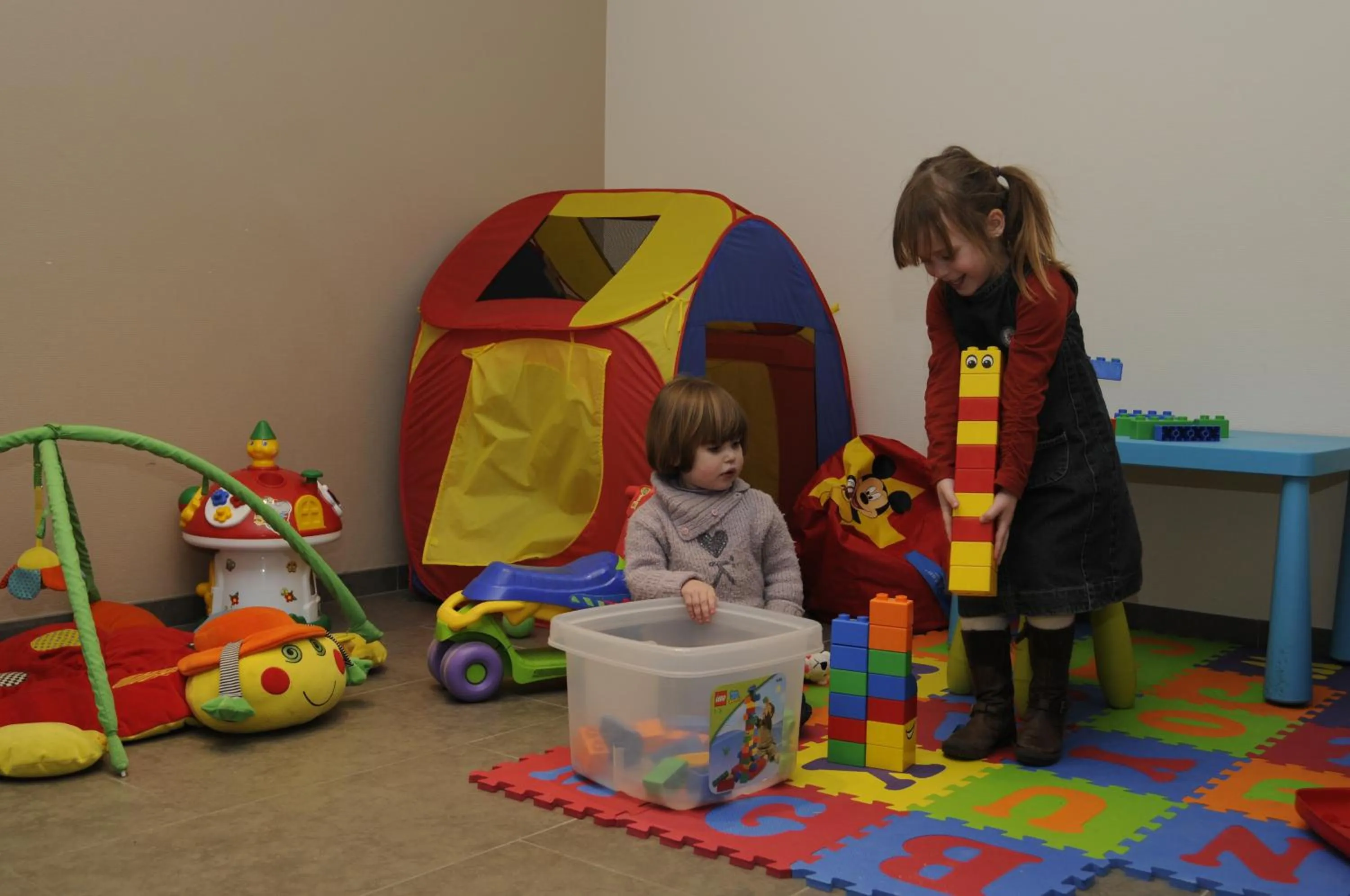 Children play ground in Hotel Du Commerce