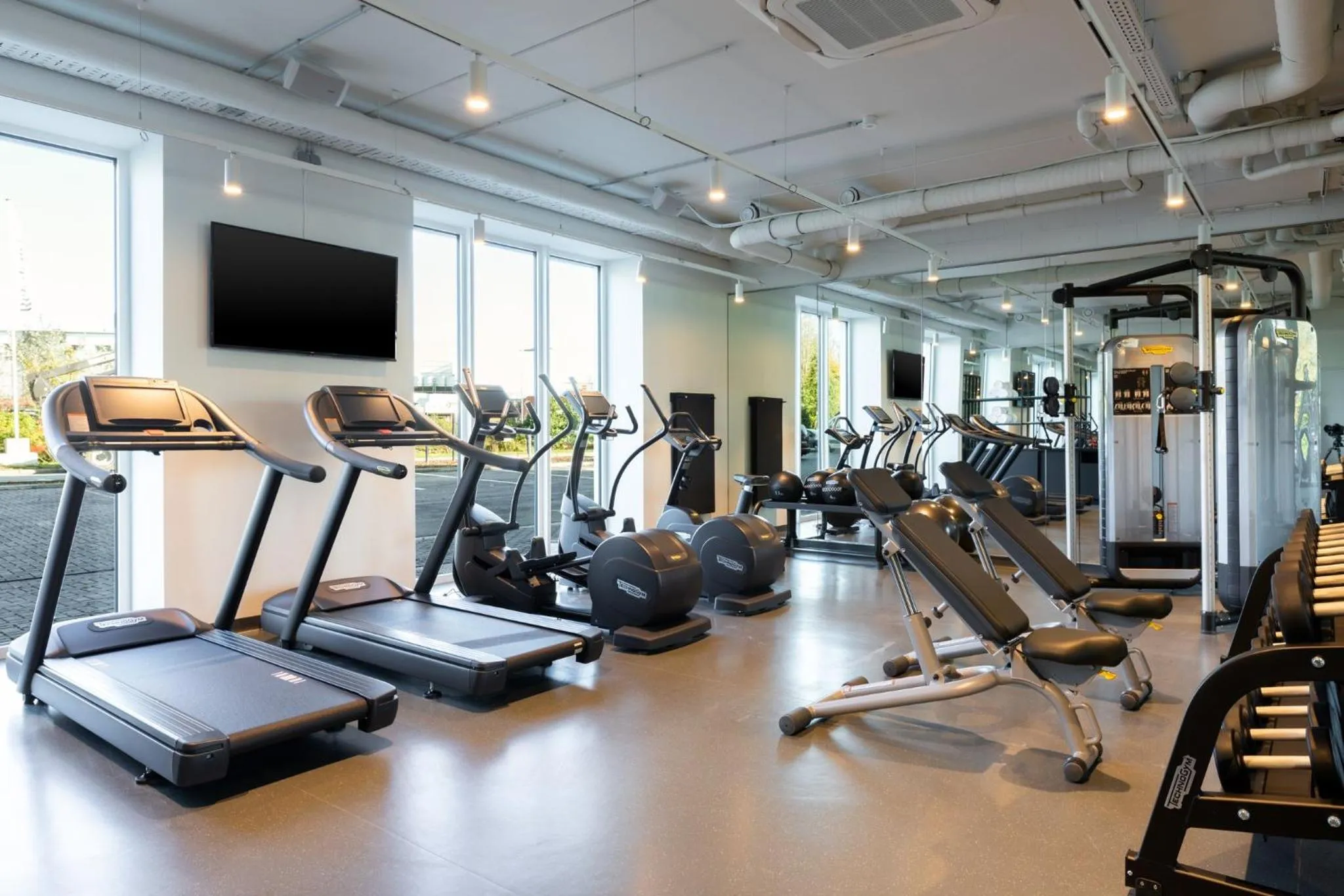 Fitness centre/facilities in Holiday Inn Express & Suites Ghent by IHG