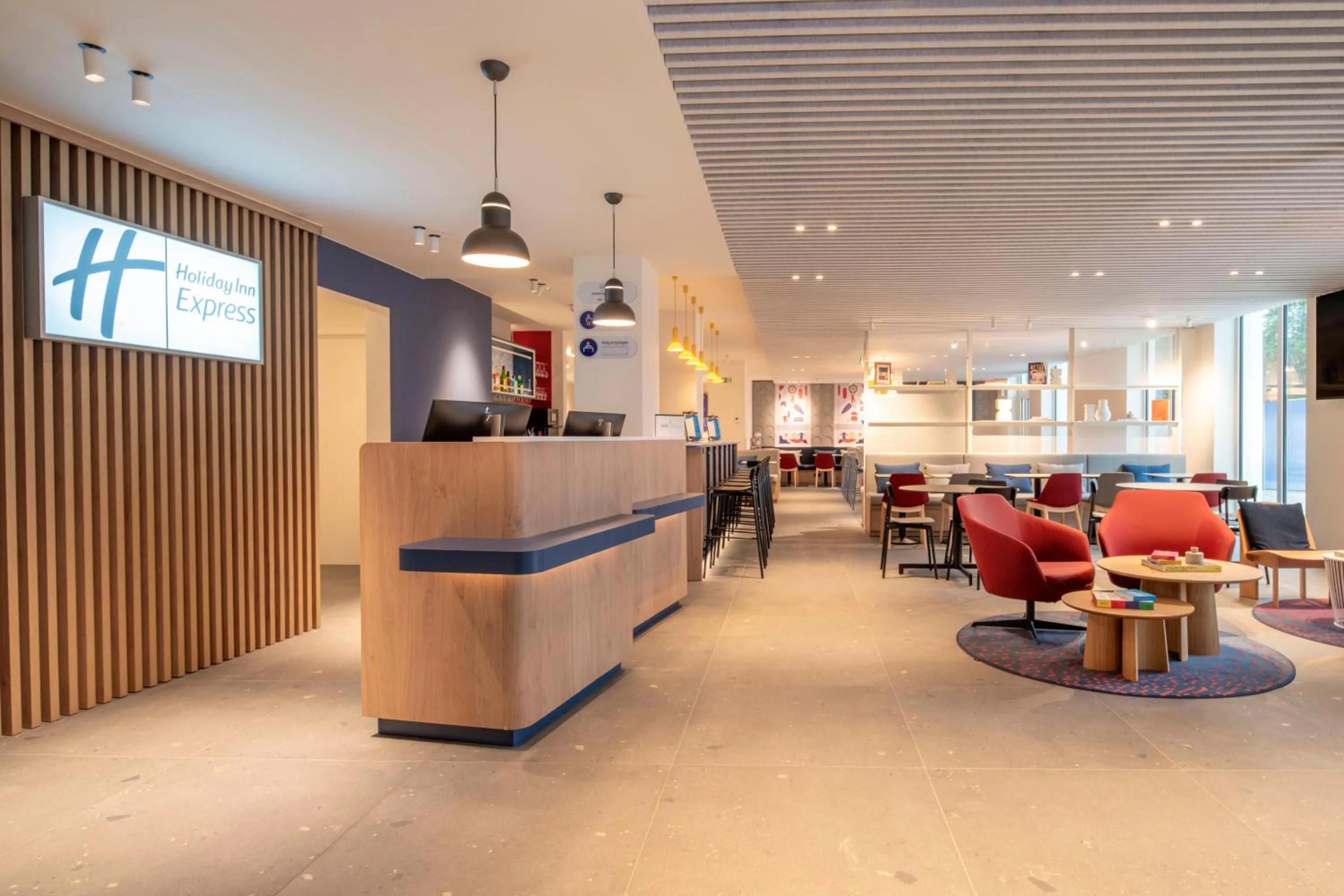 Lobby or reception in Holiday Inn Express & Suites Ghent by IHG