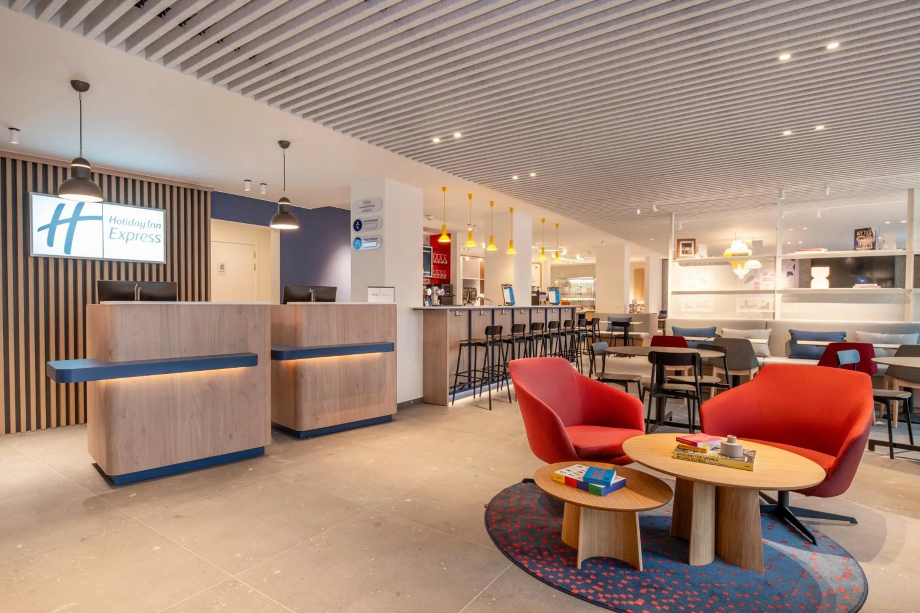 Lobby or reception in Holiday Inn Express & Suites Ghent by IHG