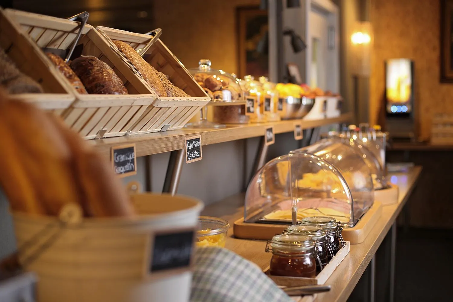 Restaurant/places to eat in Hotel Van Belle