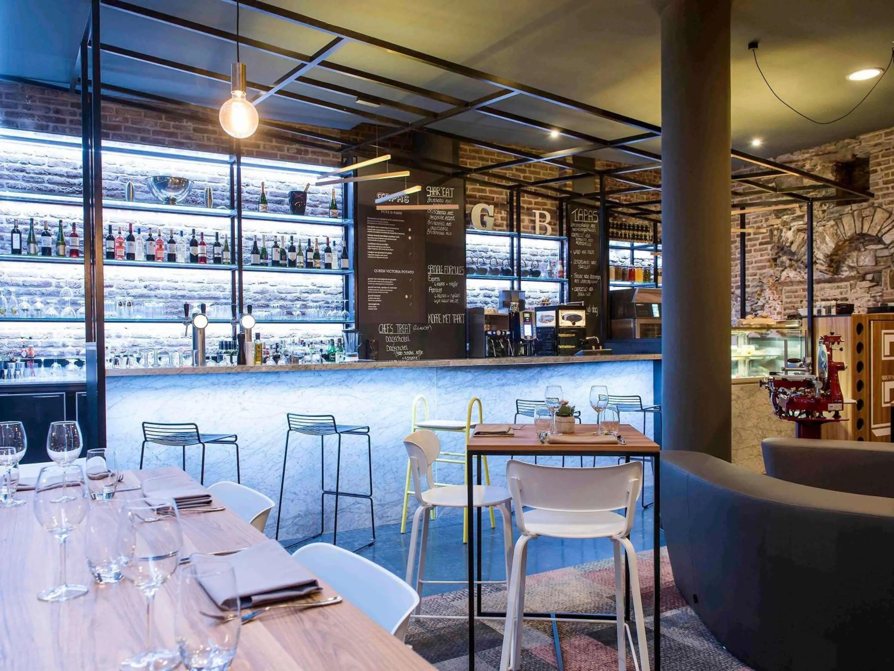 Restaurant/places to eat in Novotel Gent Centrum