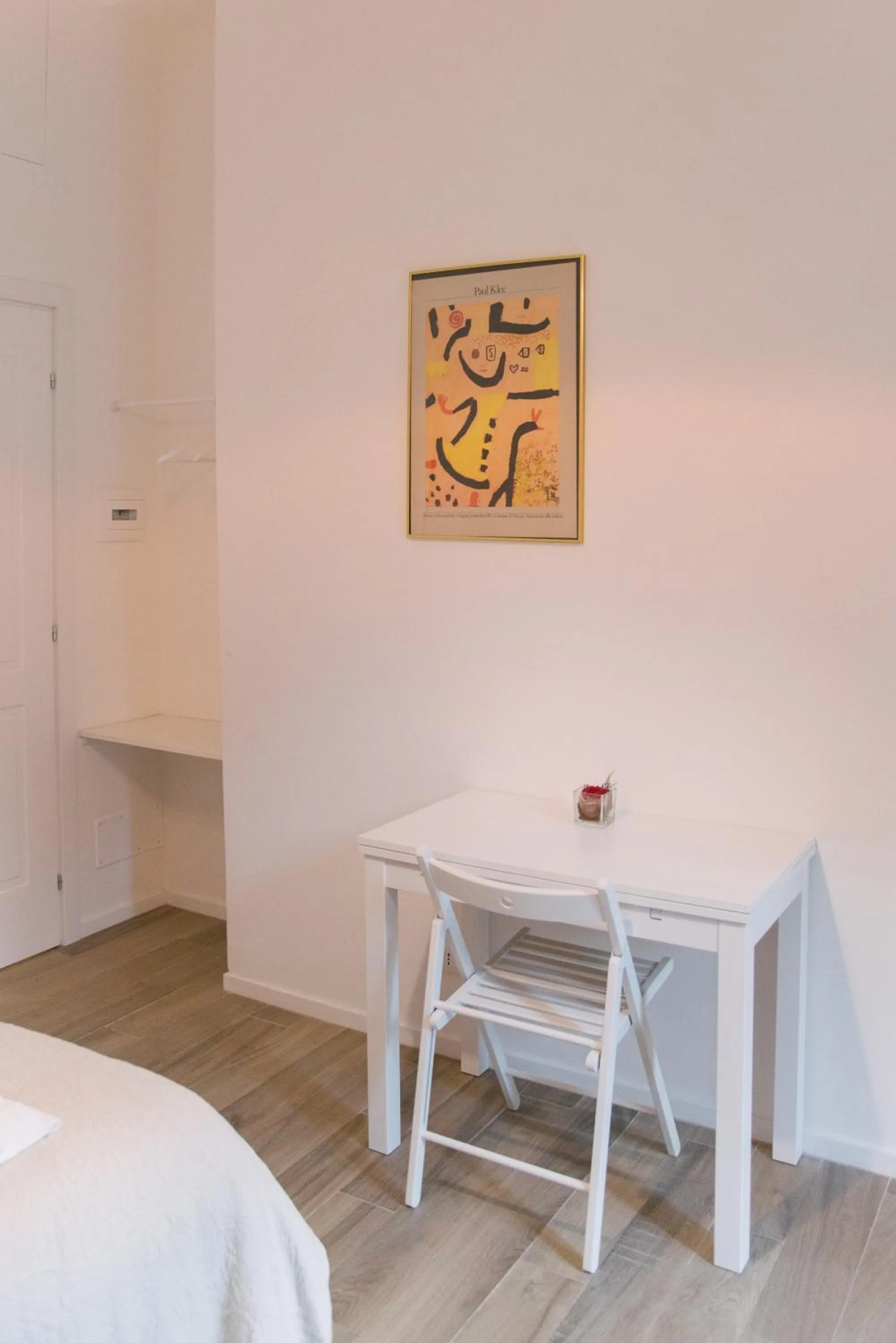 Decorative detail, Bed in Vatican Garden Rooms