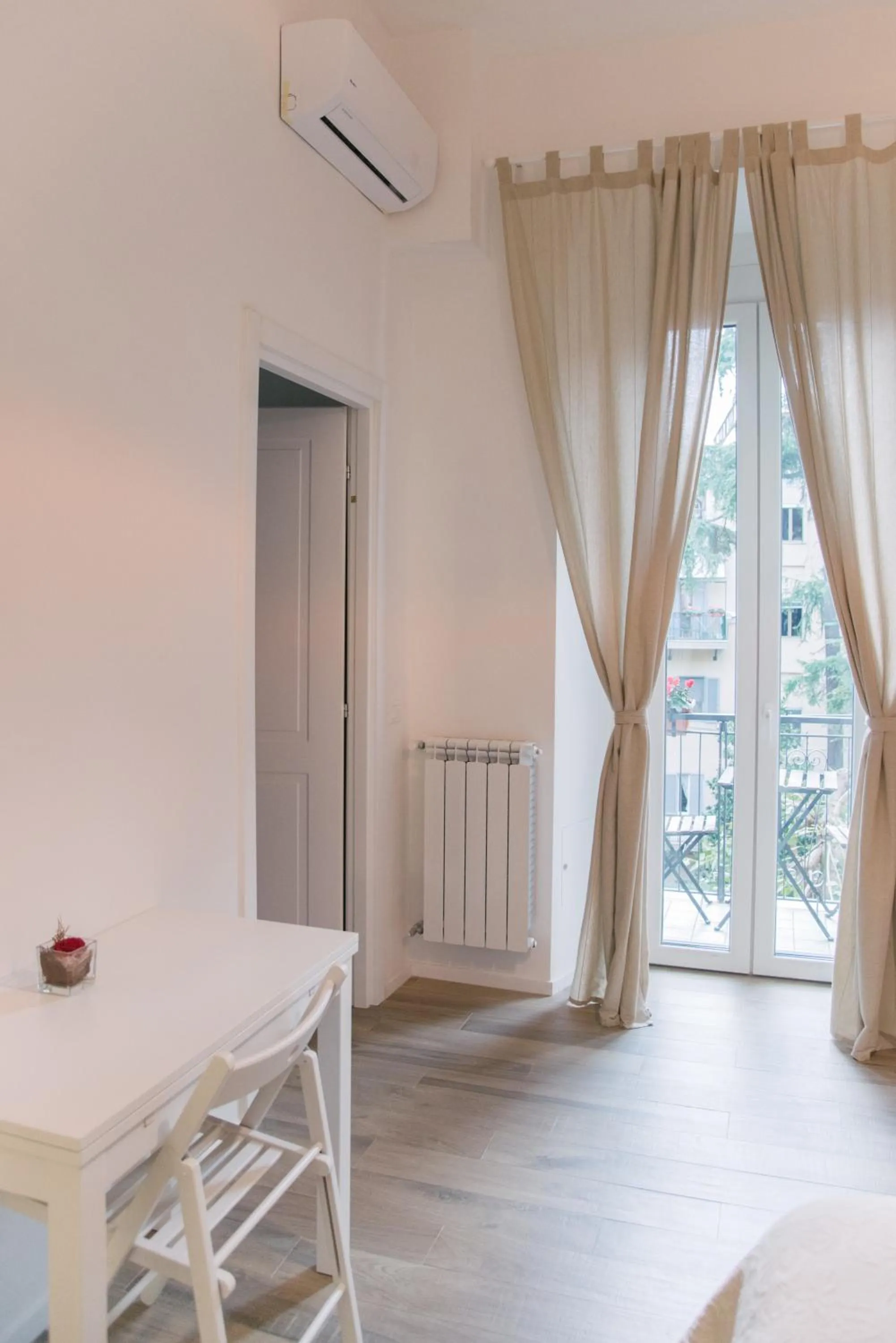 Inner courtyard view in Vatican Garden Rooms