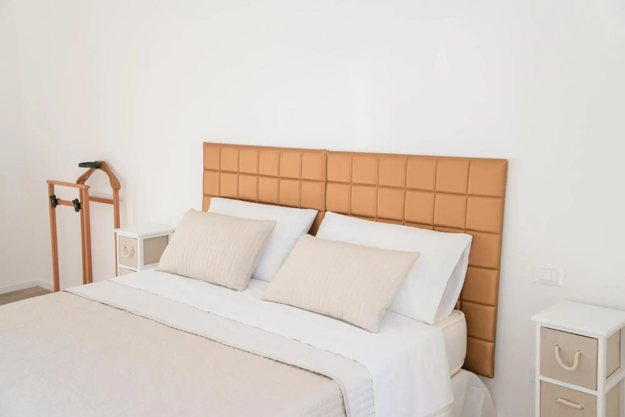 Large Double Room in Vatican Garden Rooms Large Double Room in Vatican Garden Rooms