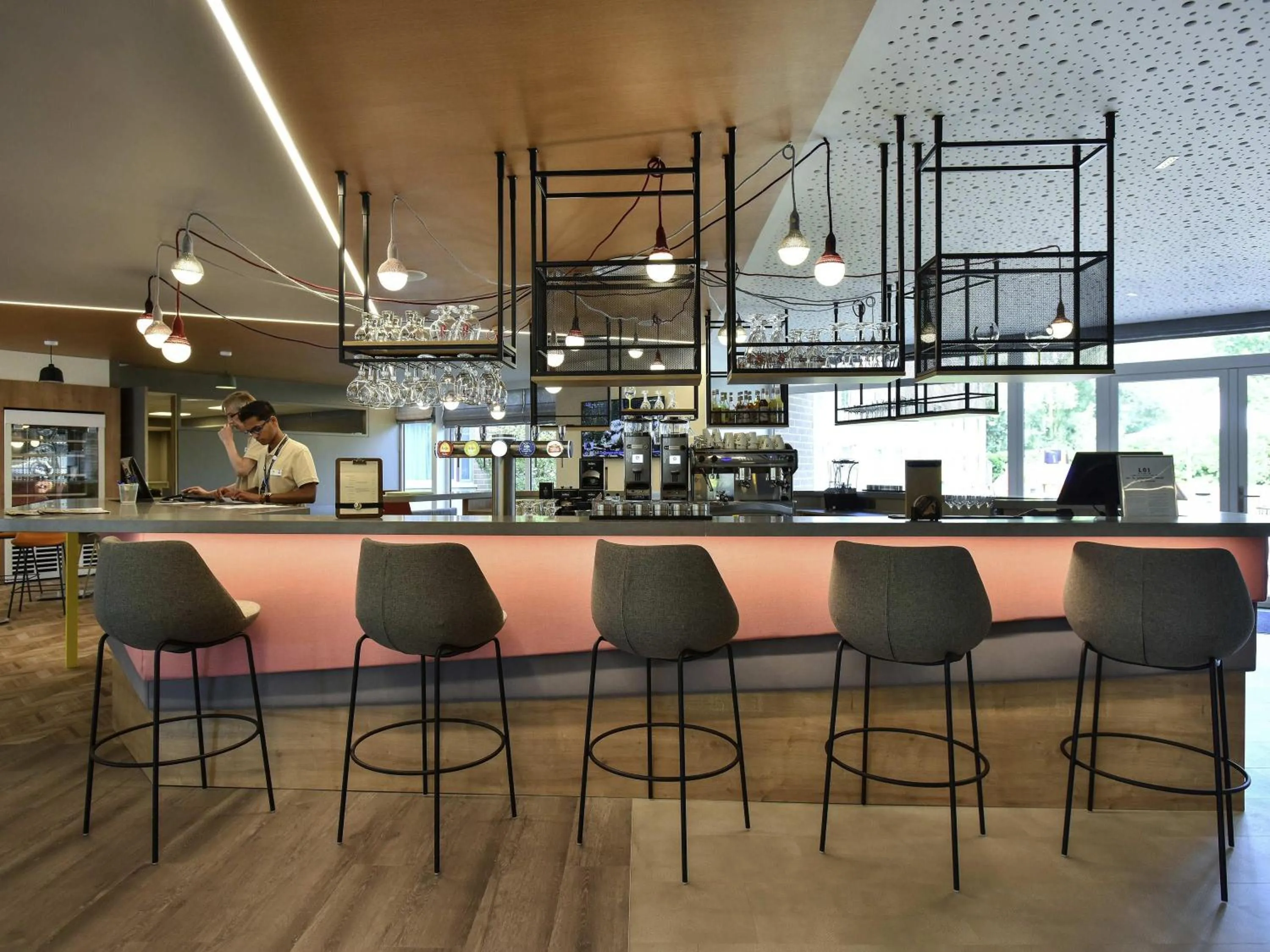 Lounge or bar in Novotel Wavre Brussels East