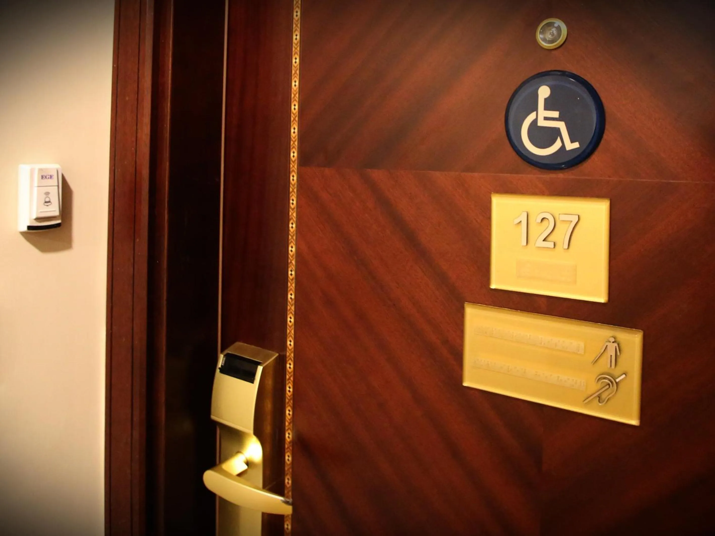 Area and facilities in Al Aqeeq Al Rawda Hotel by Abu Al Joud