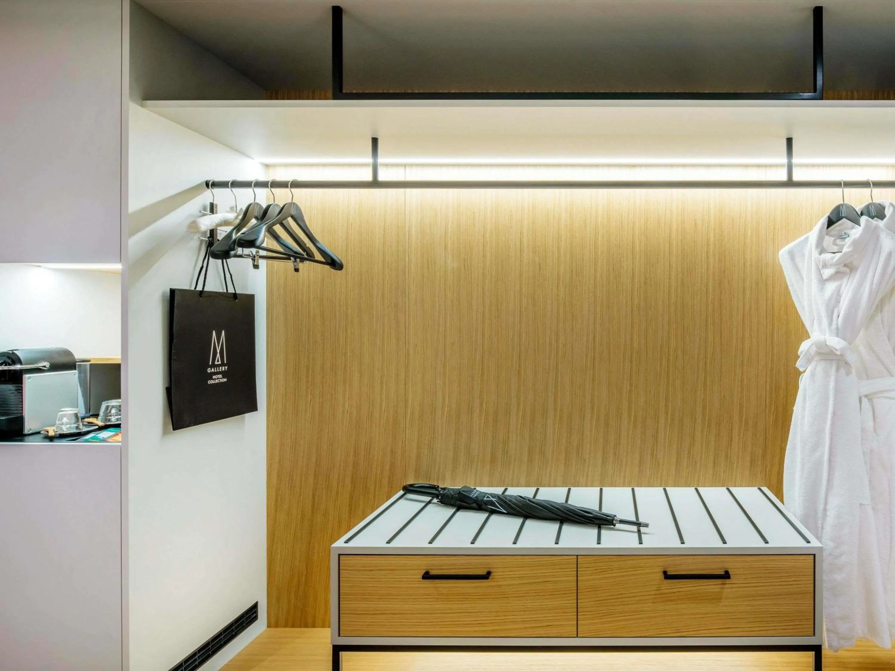 Bedroom, Bed in Le Louise Hotel Brussels - MGallery Collection