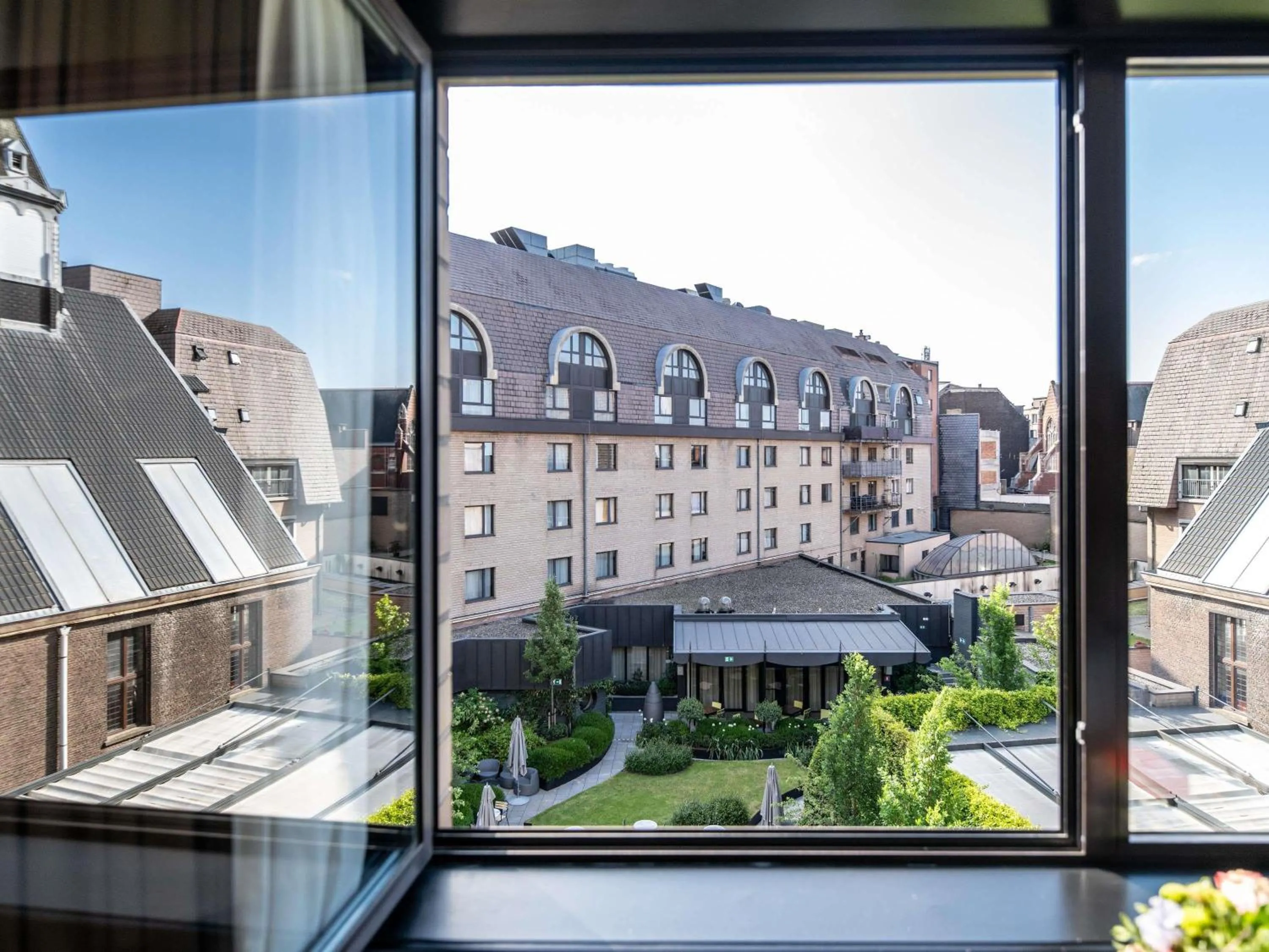 Bedroom in Le Louise Hotel Brussels - MGallery Collection