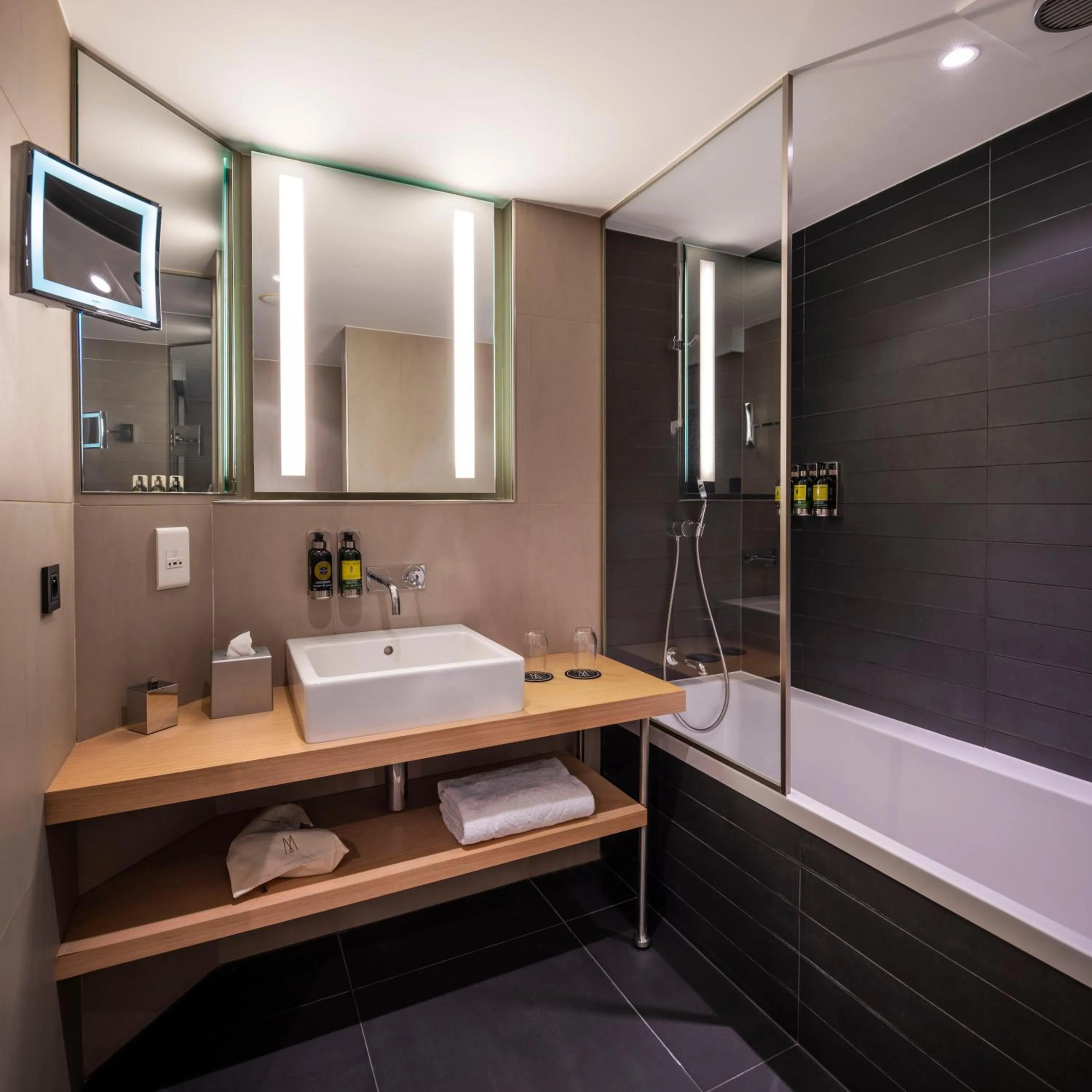 Shower in Le Louise Hotel Brussels - MGallery Collection