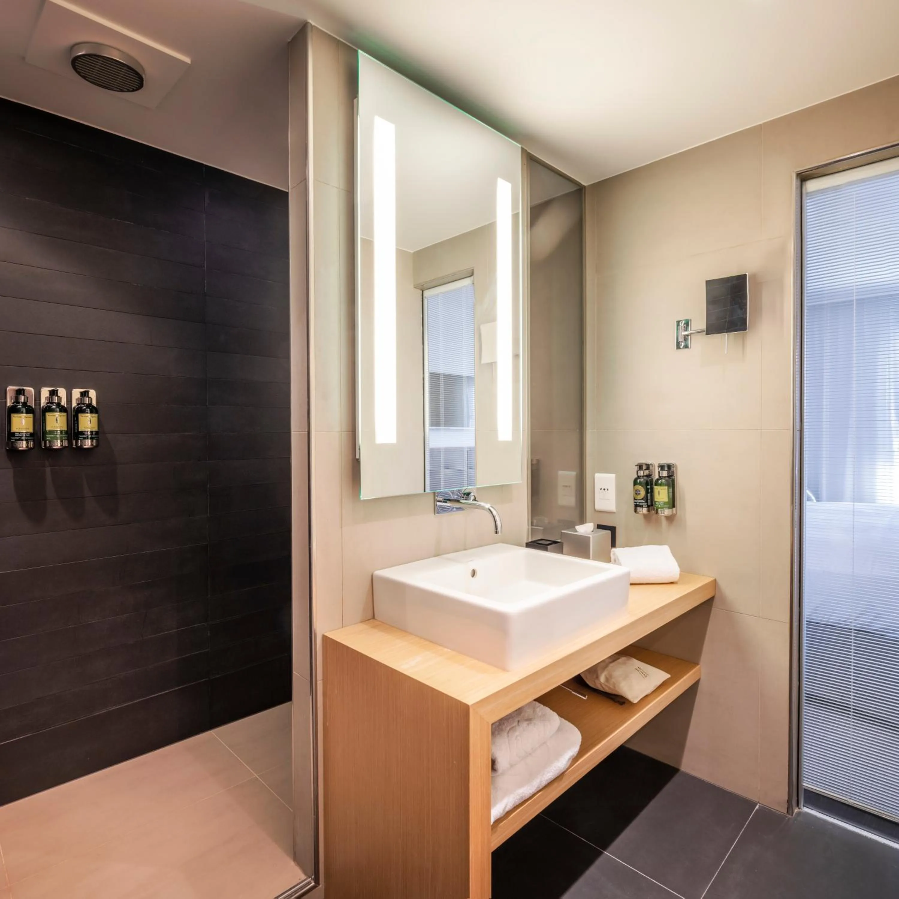 Shower in Le Louise Hotel Brussels - MGallery Collection