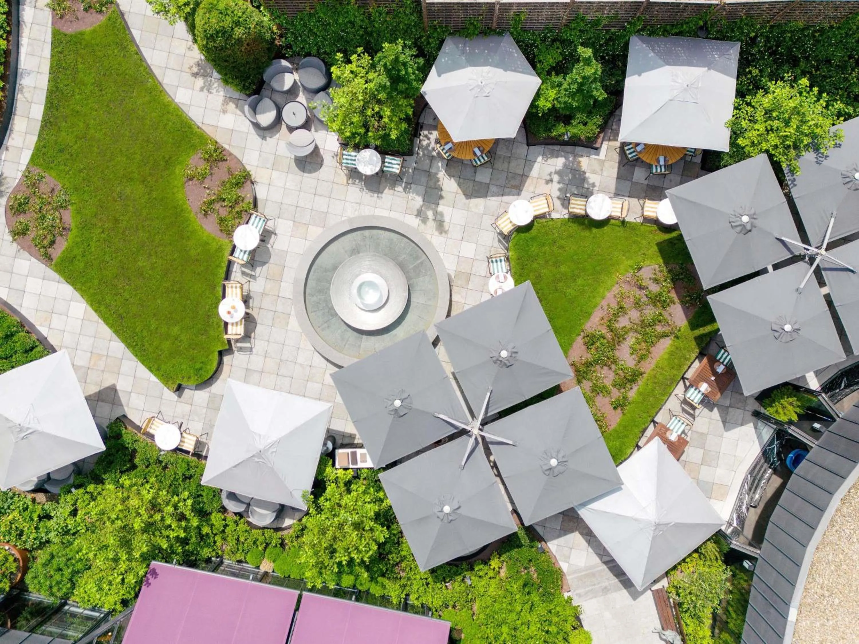 Meeting/conference room in Le Louise Hotel Brussels - MGallery Collection