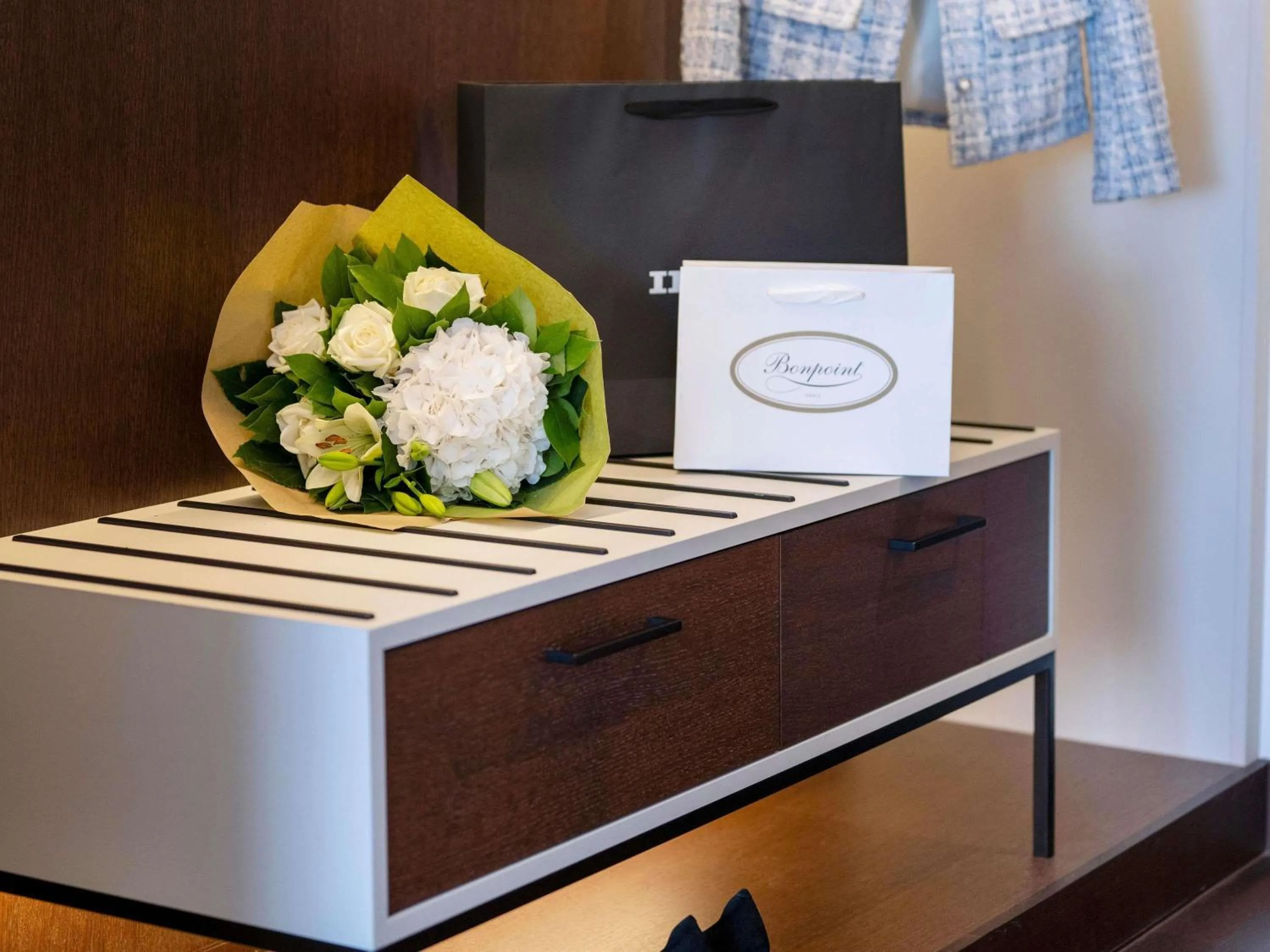 Bedroom in Le Louise Hotel Brussels - MGallery Collection