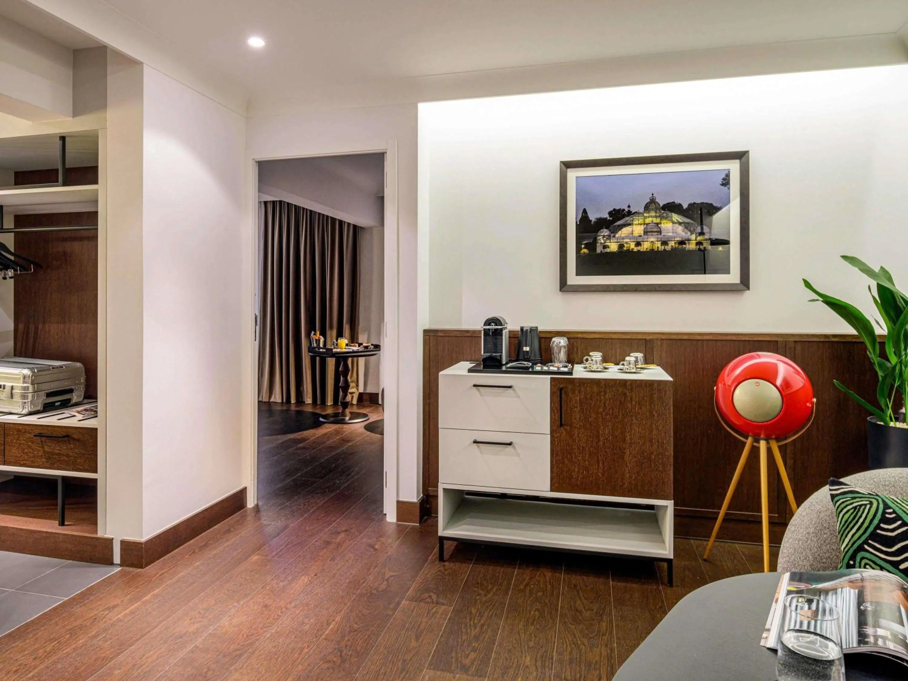 Bedroom in Le Louise Hotel Brussels - MGallery Collection