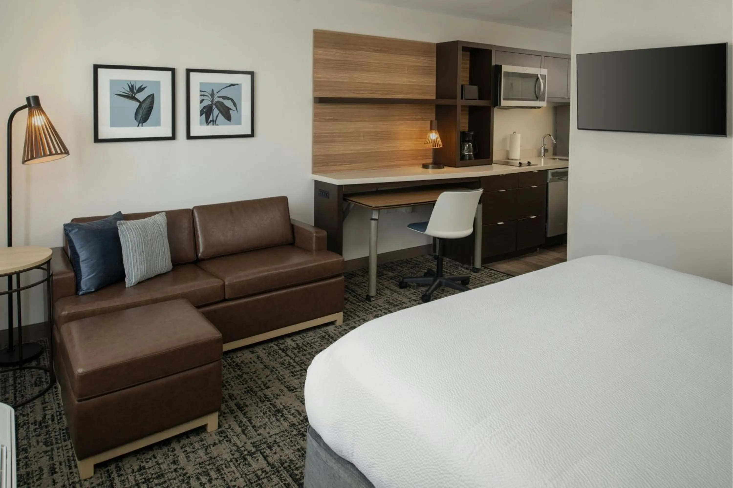 Photo of the whole room, Bed in TownePlace Suites by Marriott Lakeland