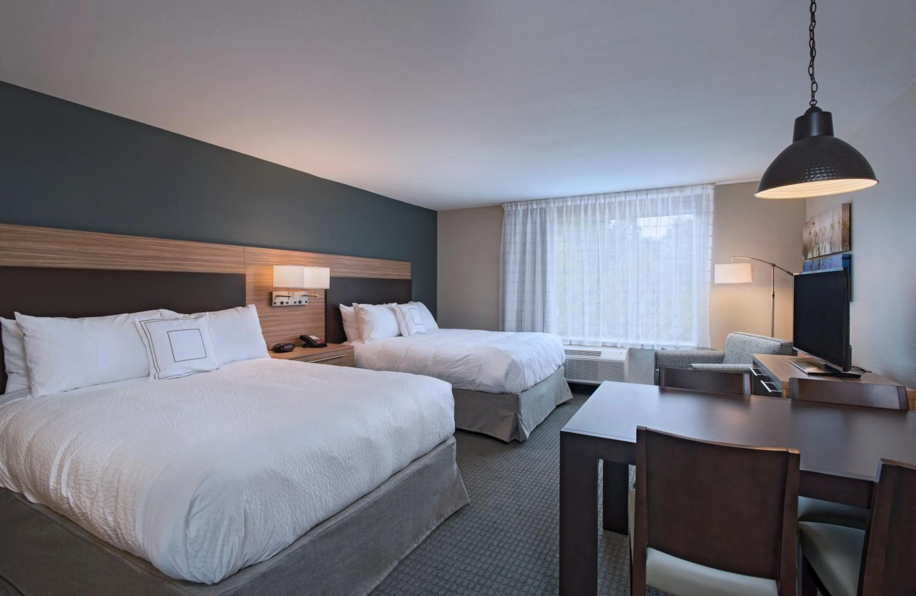 Bed in TownePlace Suites by Marriott Lakeland