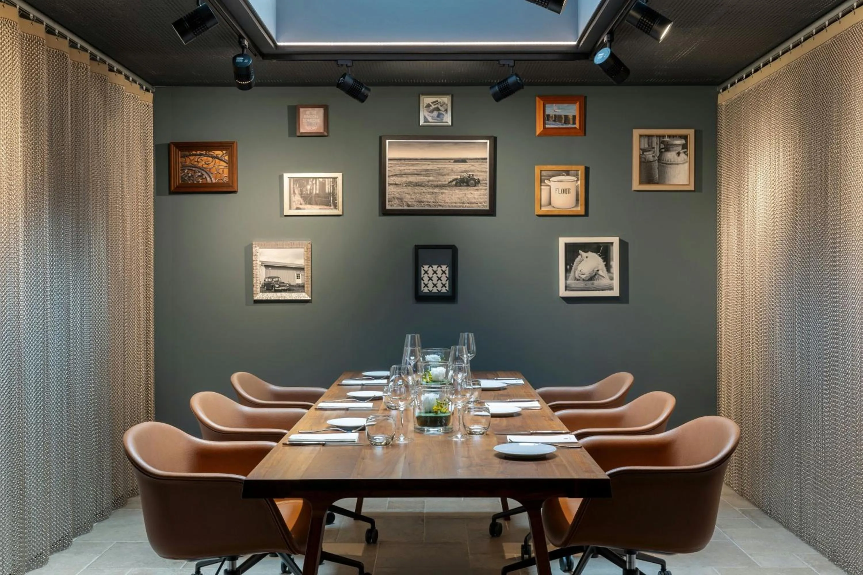 Meeting/conference room in Courtyard by Marriott Brussels EU