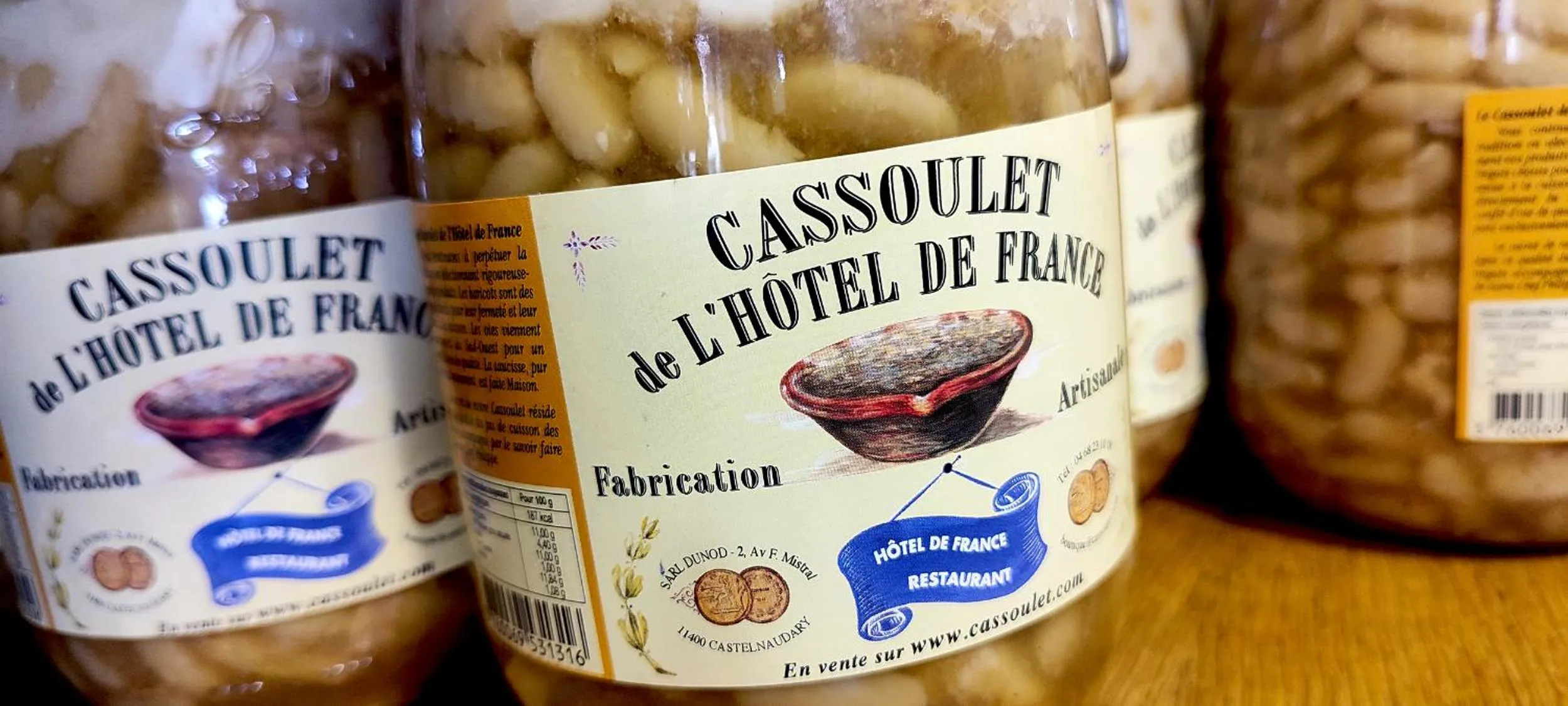 On-site shops in Hôtel Restaurant de France