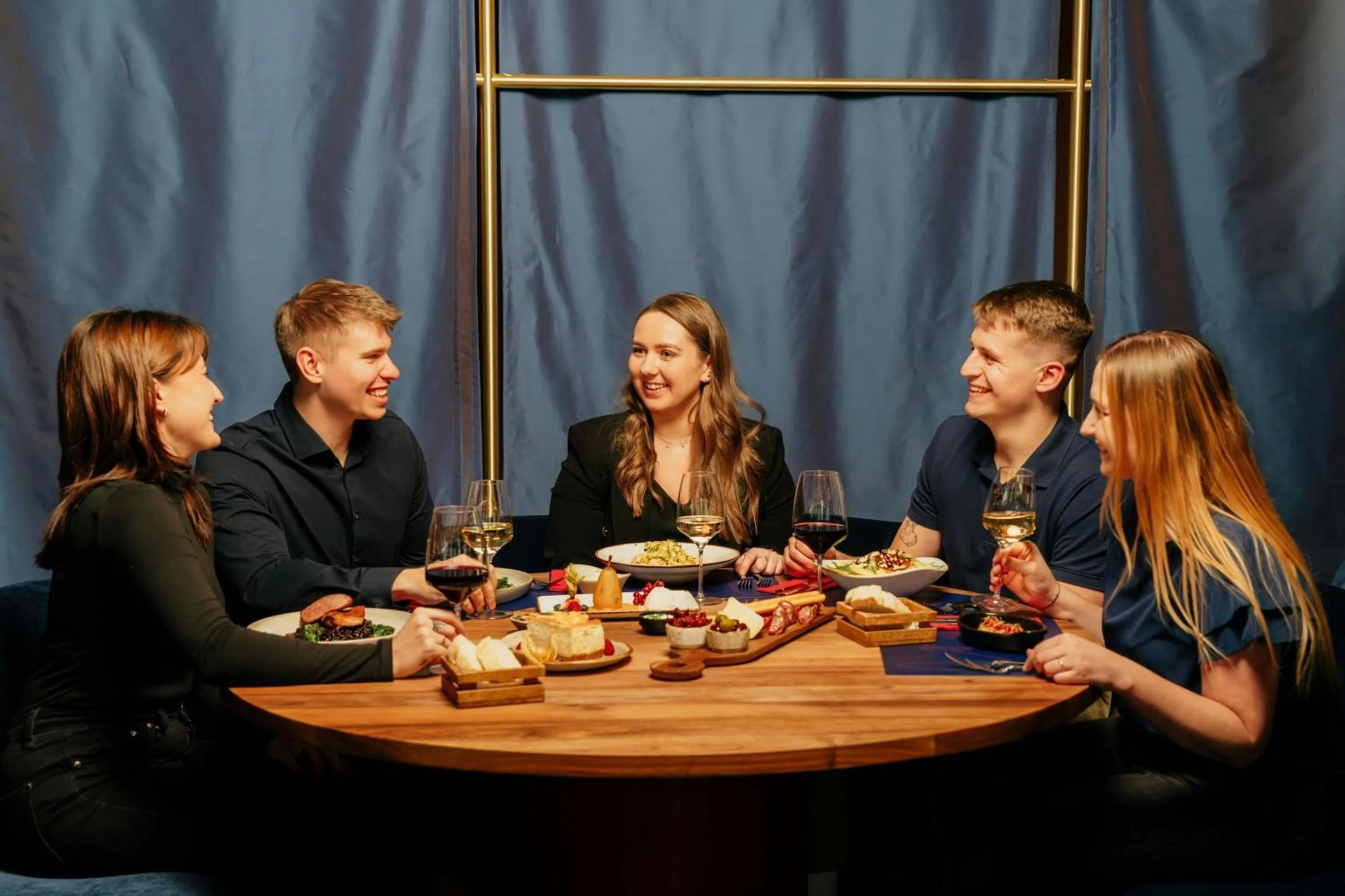 Restaurant/places to eat in Courtyard by Marriott Brno