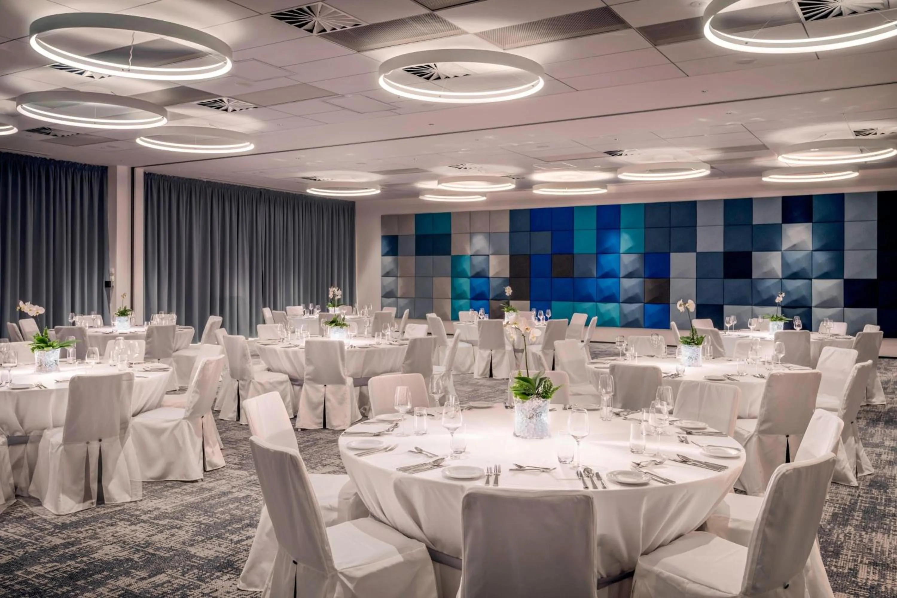 Lobby or reception in Courtyard by Marriott Brno