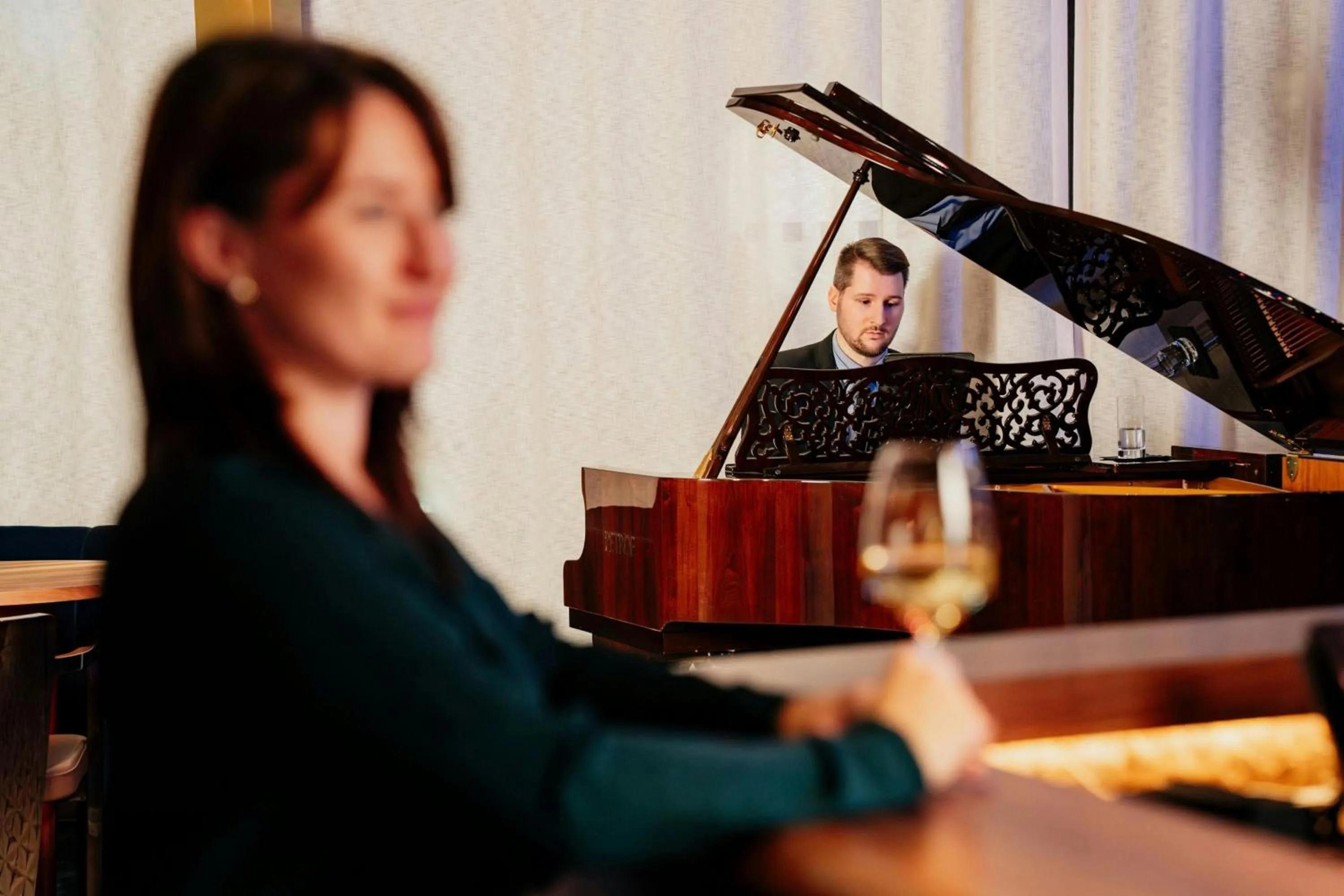 Lounge or bar in Courtyard by Marriott Brno