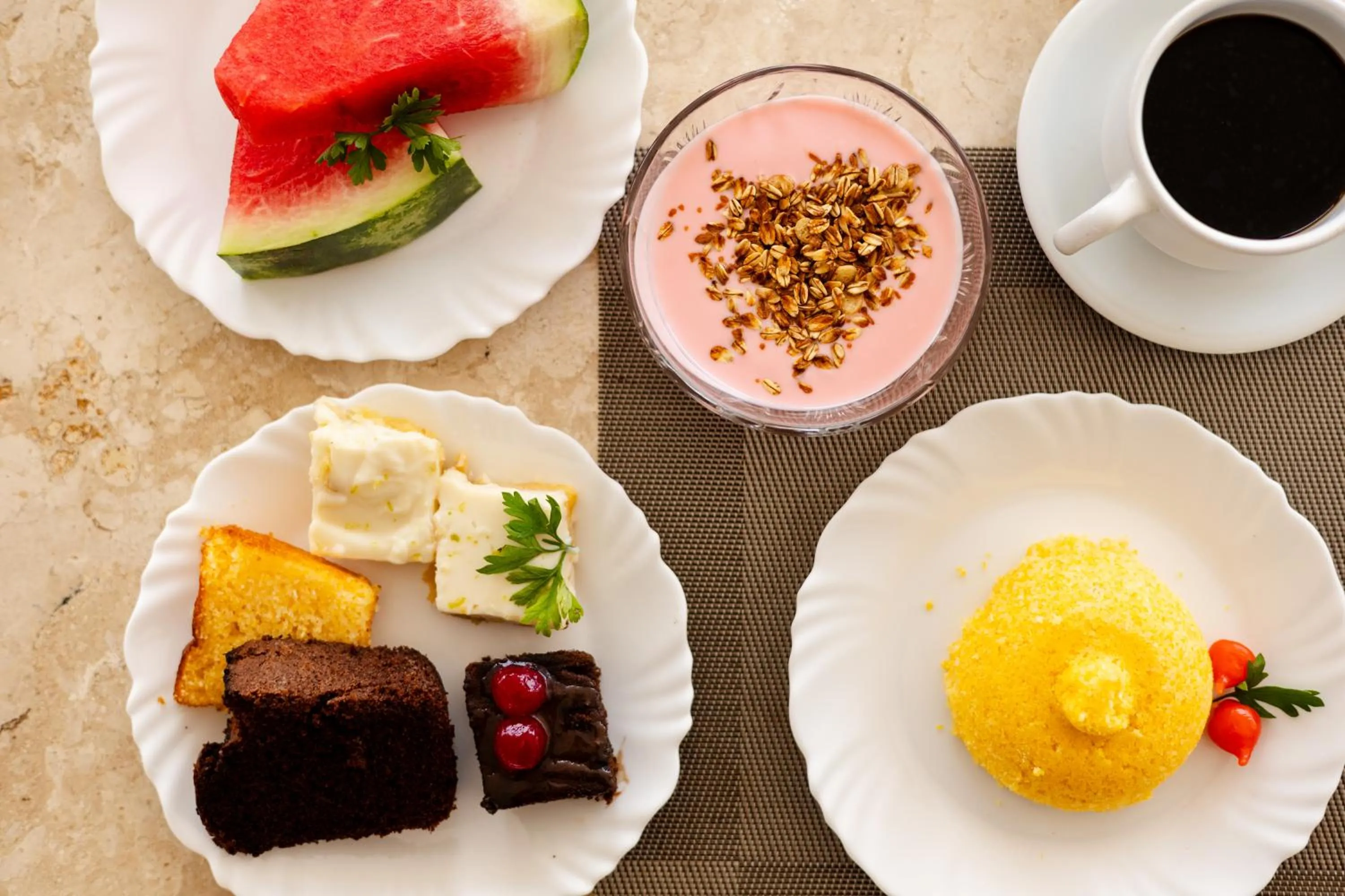 Food and drinks in Hotel Maré Mansa