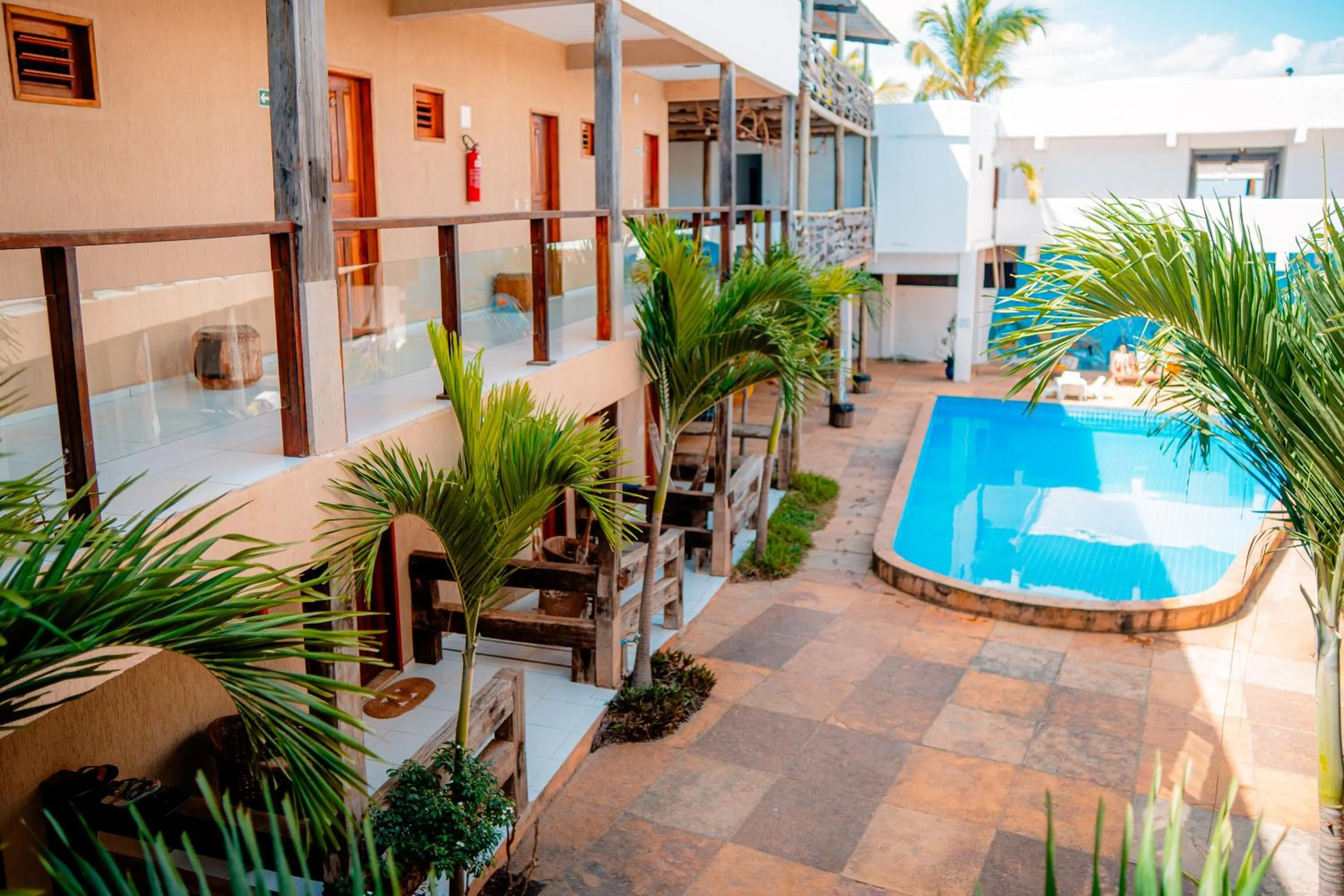 Swimming pool in Hotel Maré Mansa