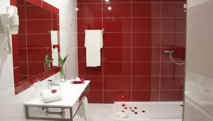 Shower in Palace Hotel Astúrias & Spa