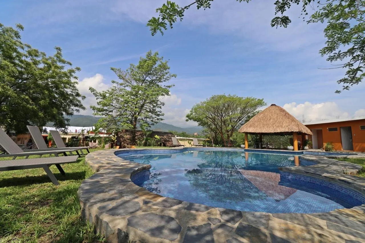 Swimming pool in Hotel Vista Verde