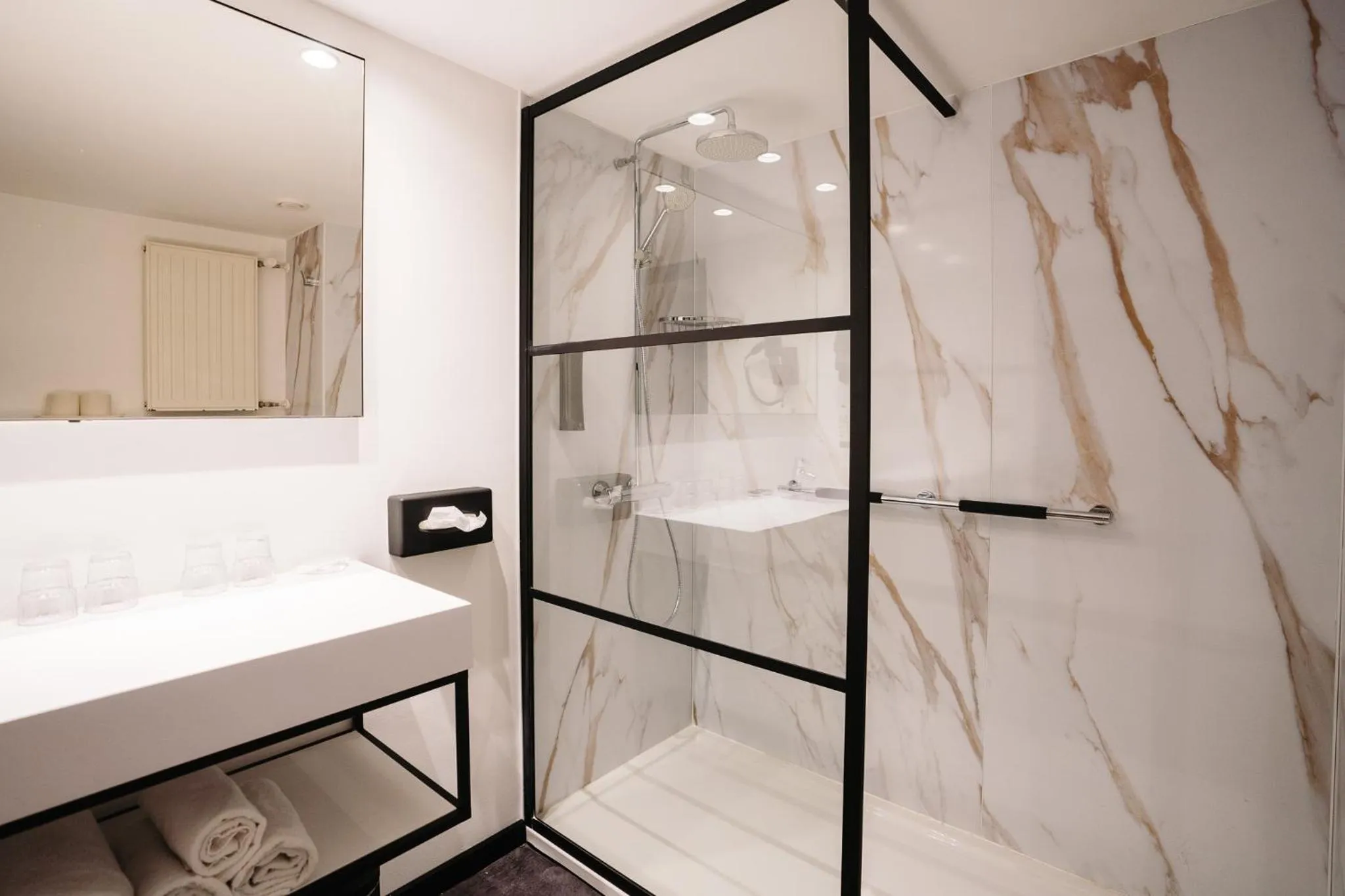 Bathroom in Ostend Hotel