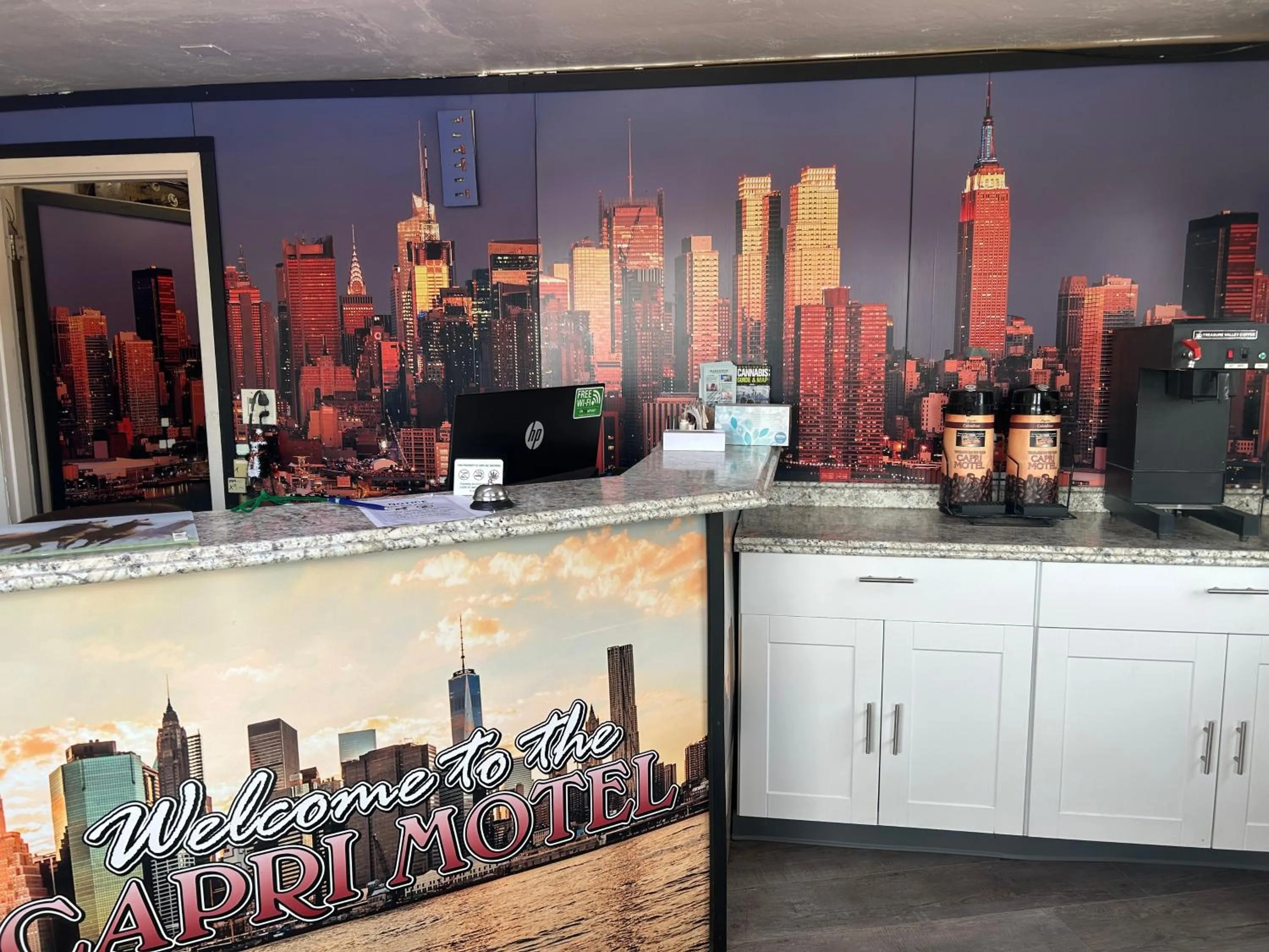 Lobby or reception in Capri Motel By Belvilla Walla Walla US 12