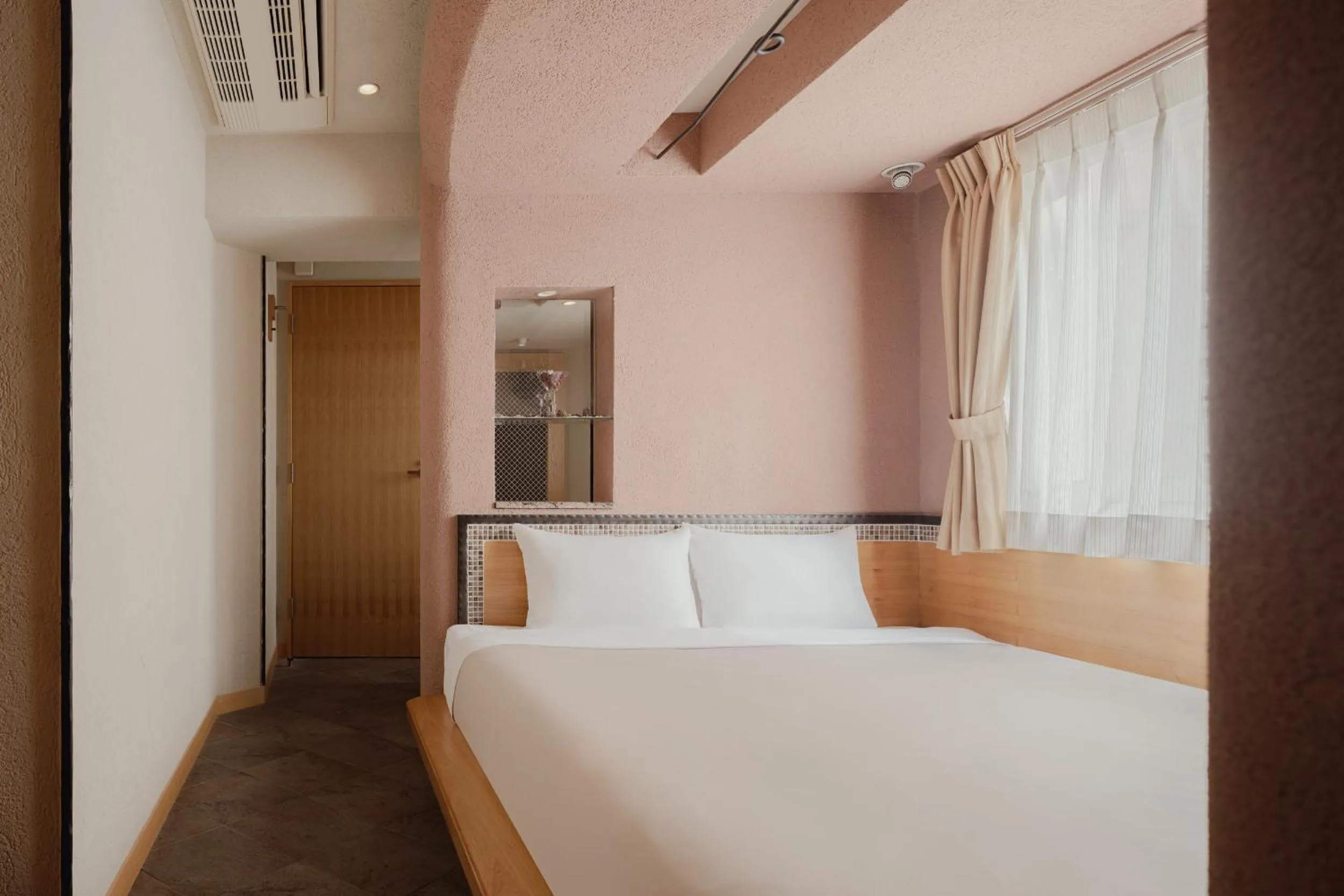 Bed in Nesthotel alt Kawasaki Station