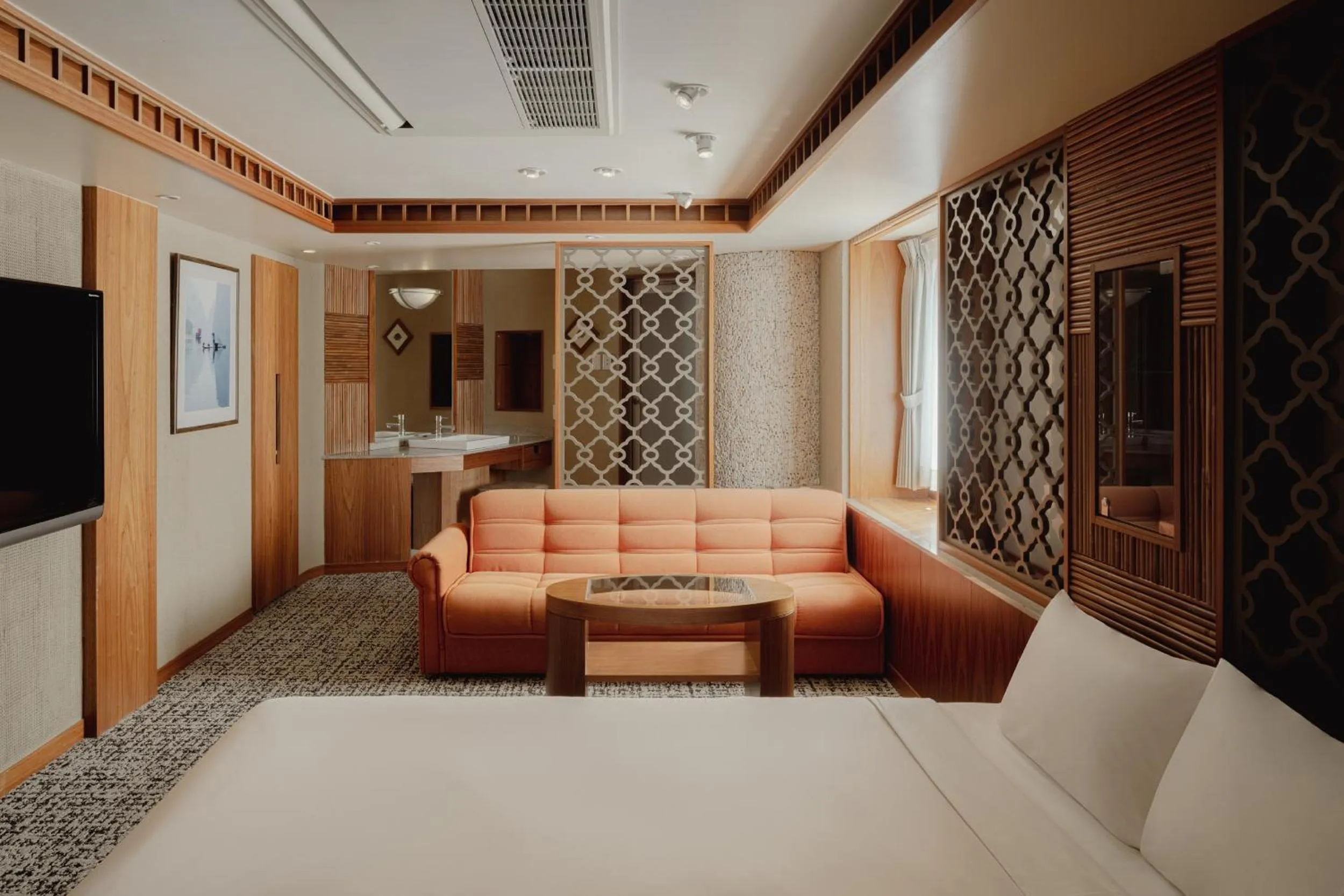 Bed in Nesthotel alt Kawasaki Station