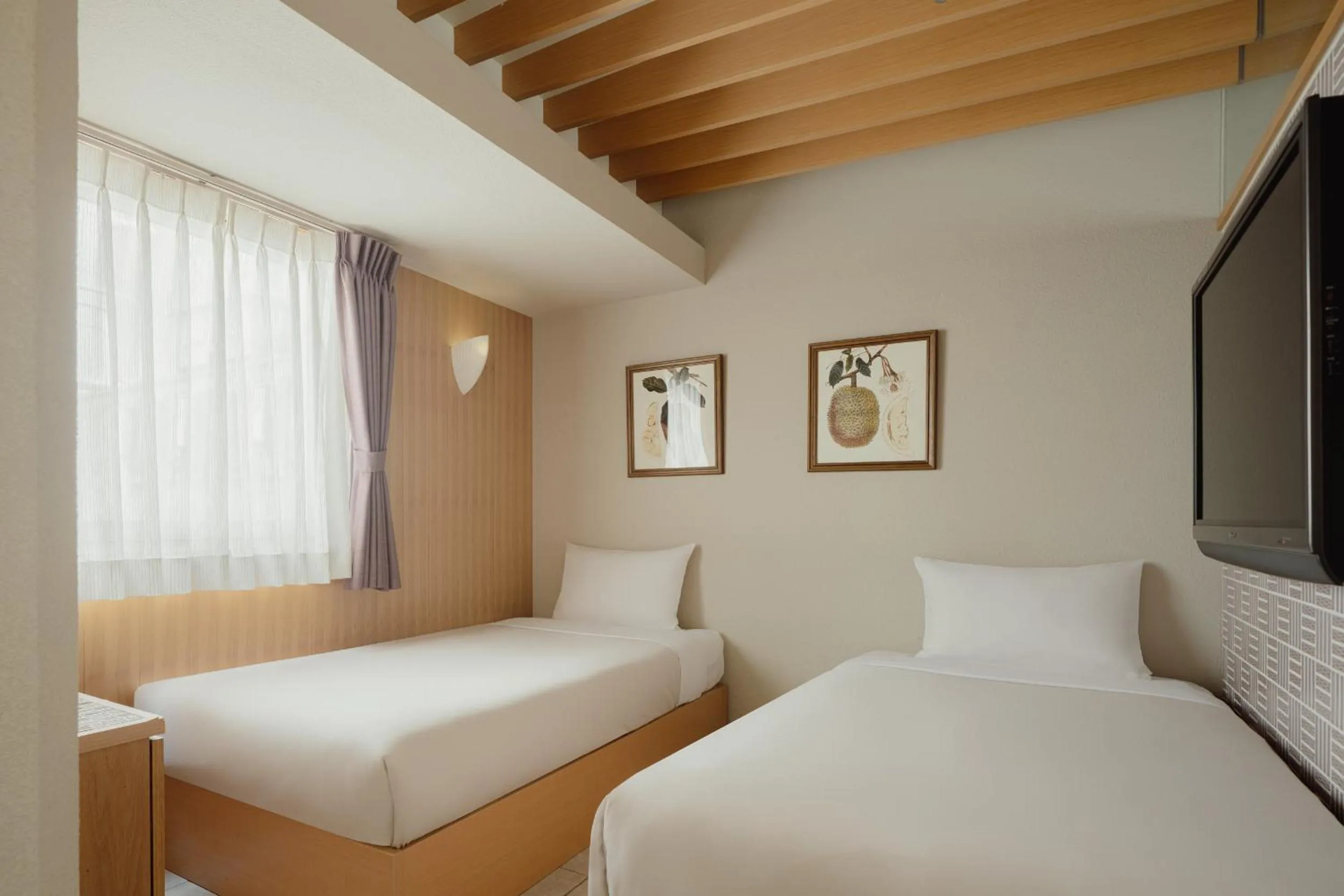 Bed in Nesthotel alt Kawasaki Station