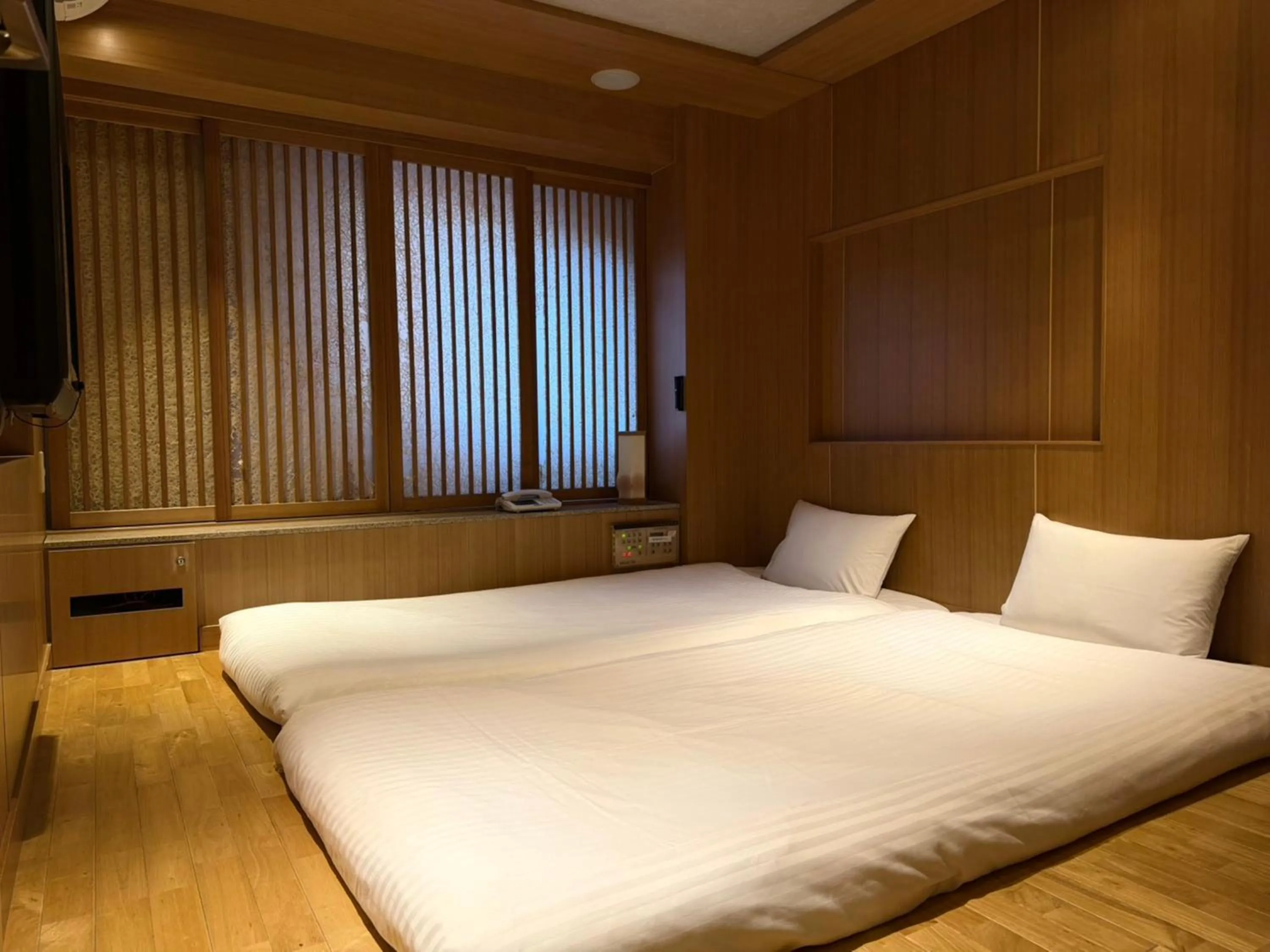 Photo of the whole room, Bed in Nesthotel alt Kawasaki Station