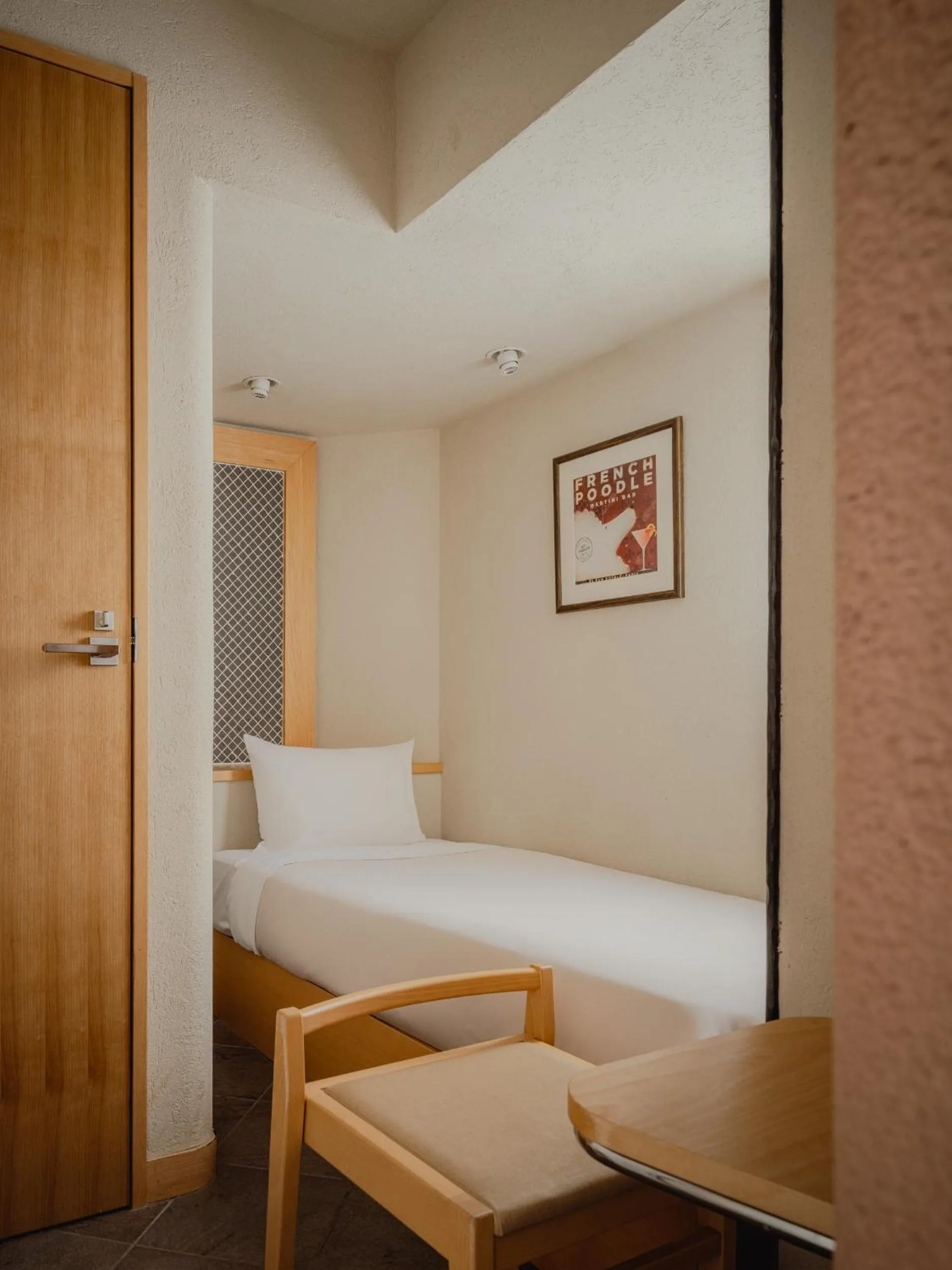 Bed in Nesthotel alt Kawasaki Station