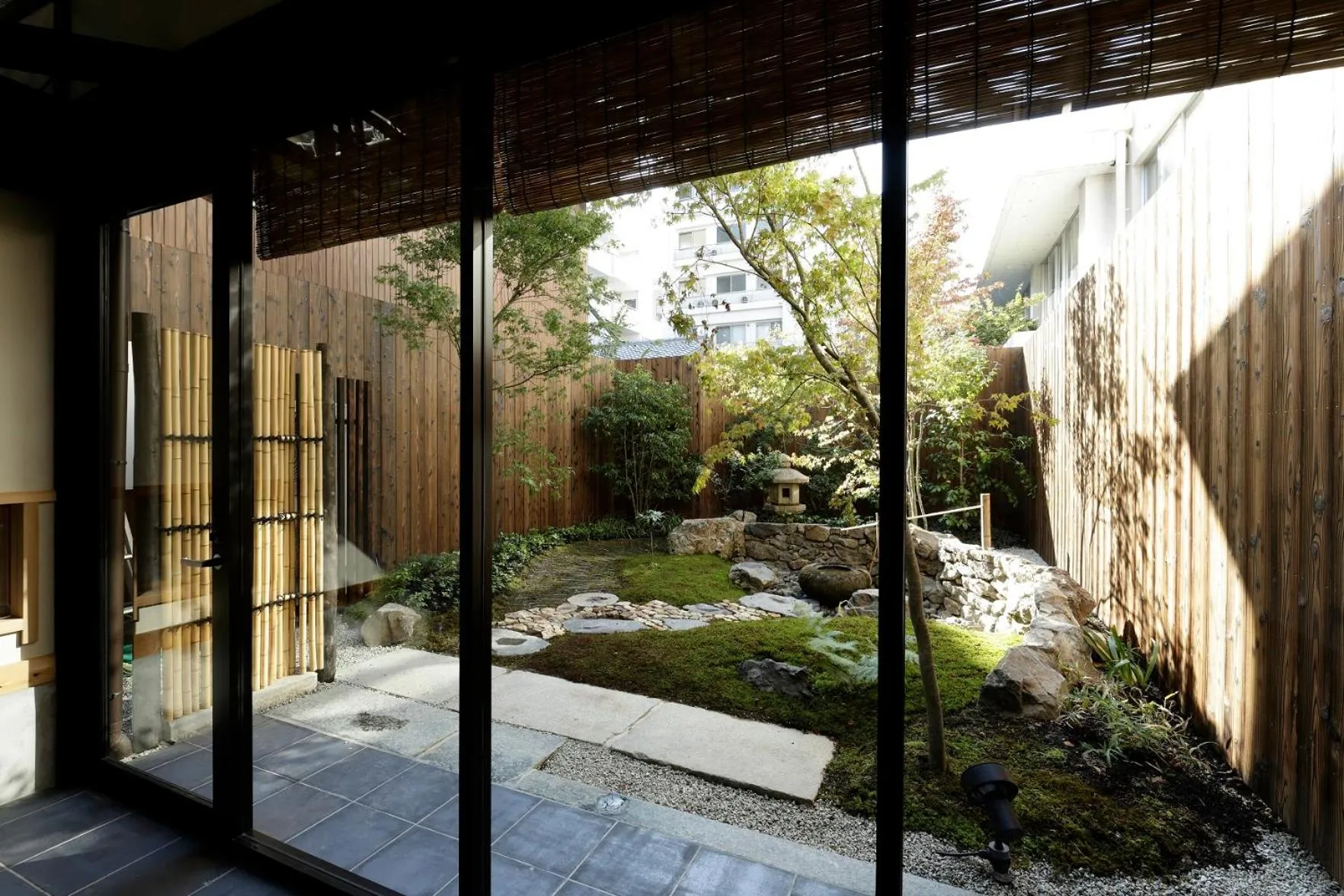 Inner courtyard view in Tawara-an