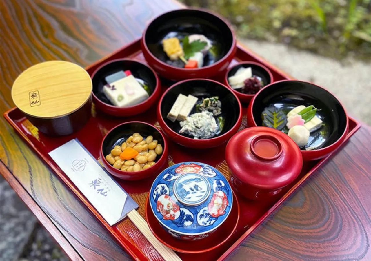 Breakfast in Tawara-an