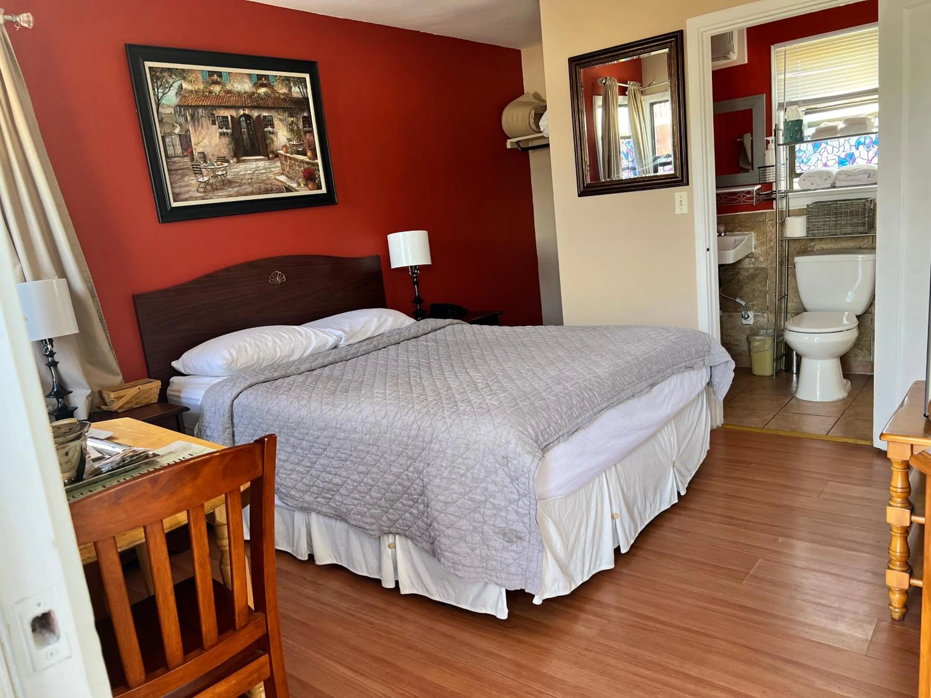 Bedroom, Bed in Great House Motel