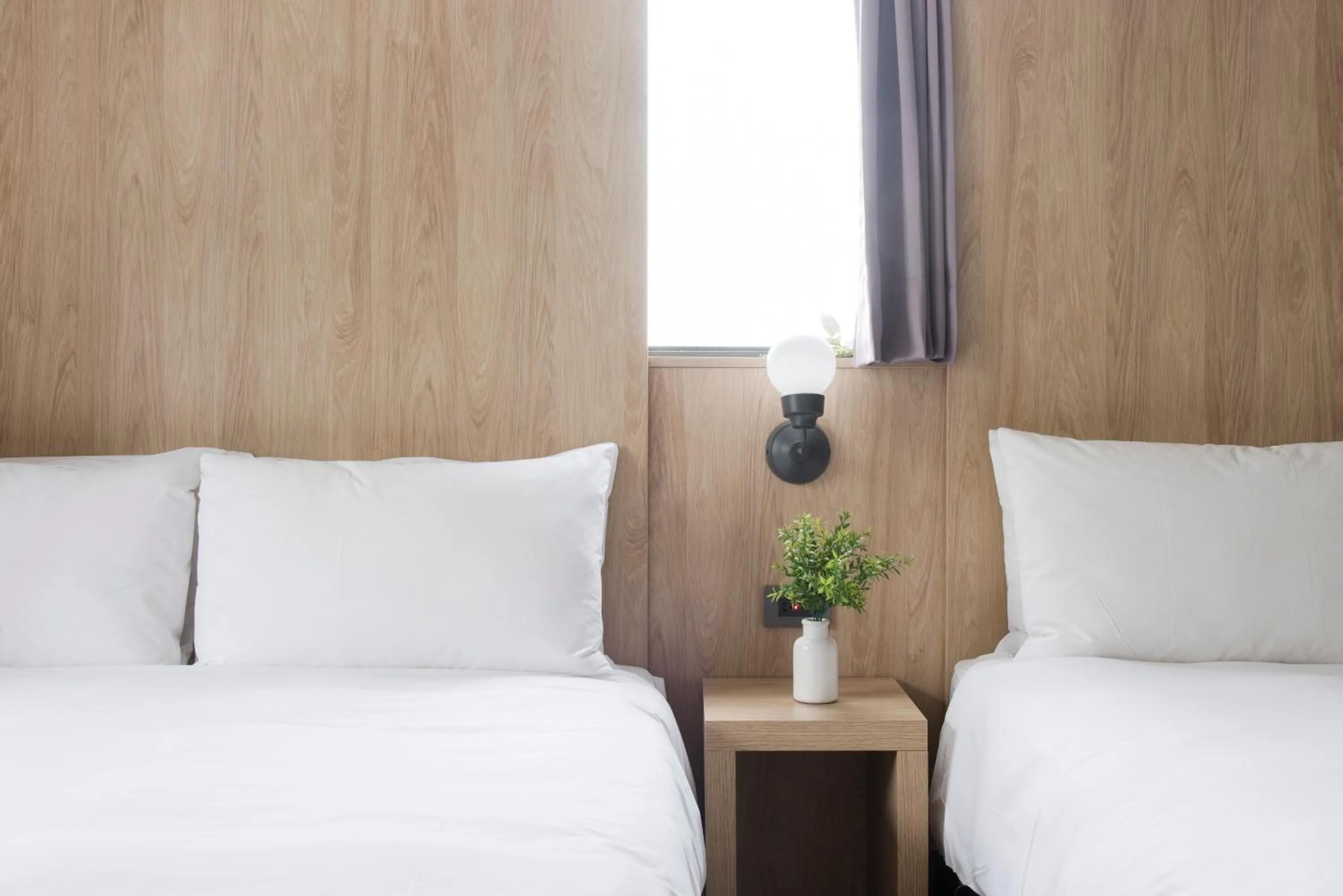 Property building, Bed in Trans Inn