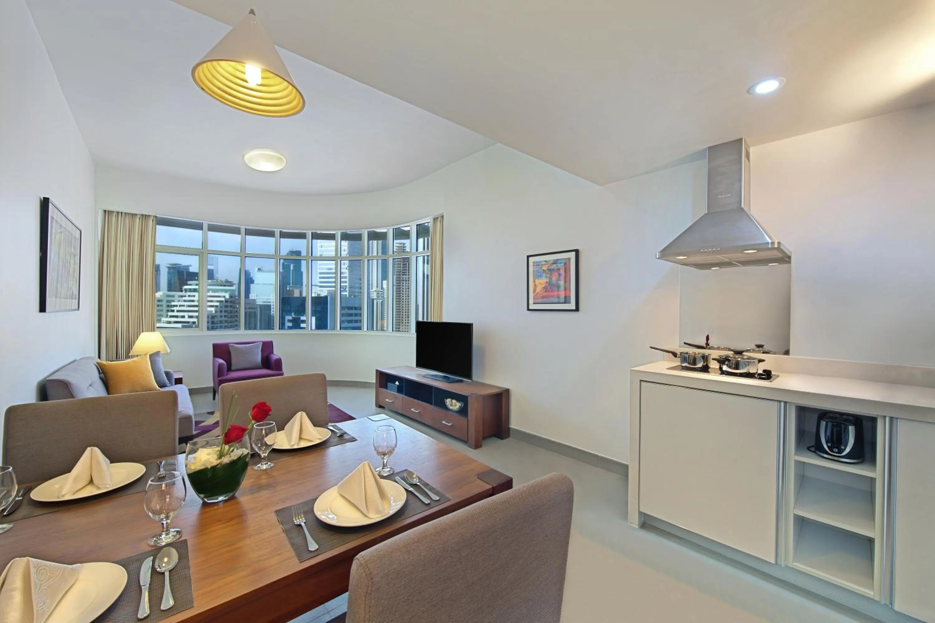 Kitchen or kitchenette in The Curve Hotel