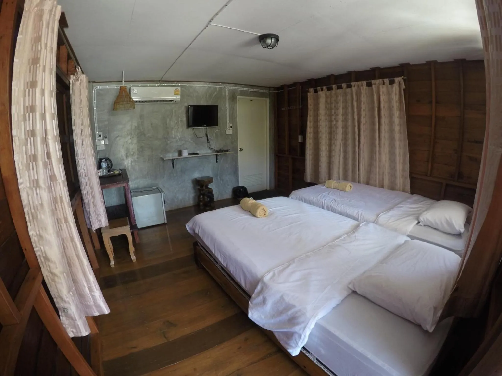 Bed in JJ at Chiangkhan